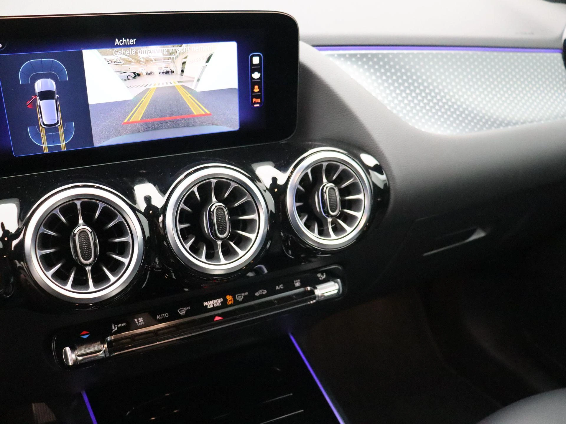 Mercedes-Benz EQA 250+ Business Line
