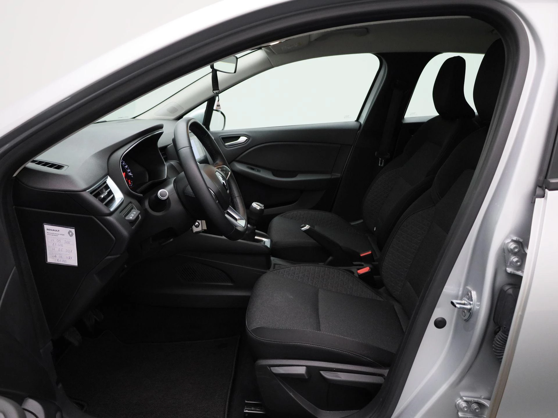 Renault-Clio-image-8