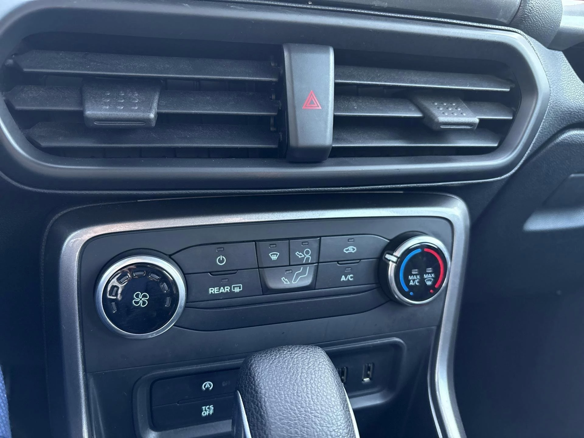 Ford-EcoSport-image-12