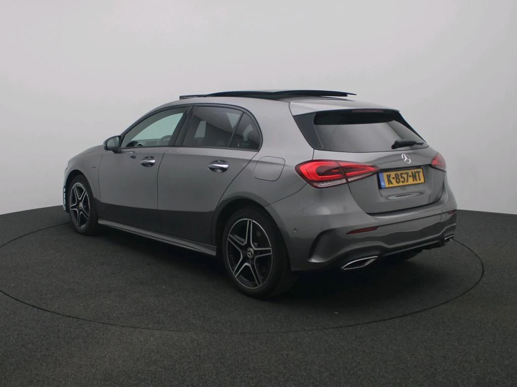 Mercedes-Benz-A-Klasse-image-4