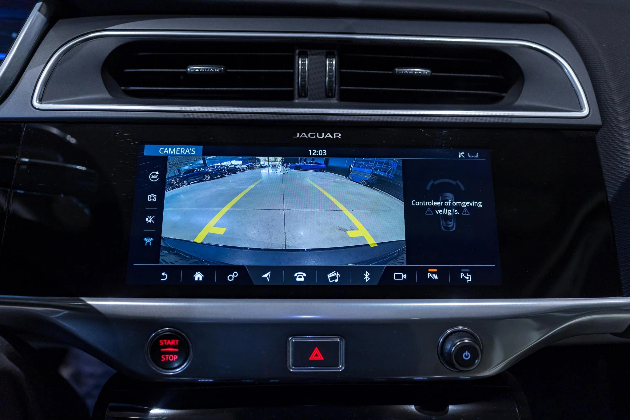 Jaguar-I-PACE-image-44