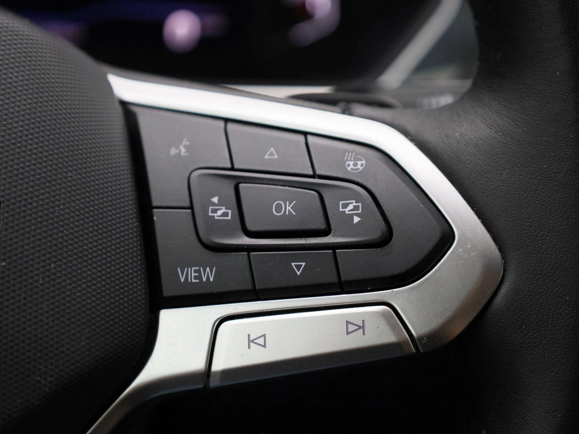 Volkswagen-Tiguan-image-31