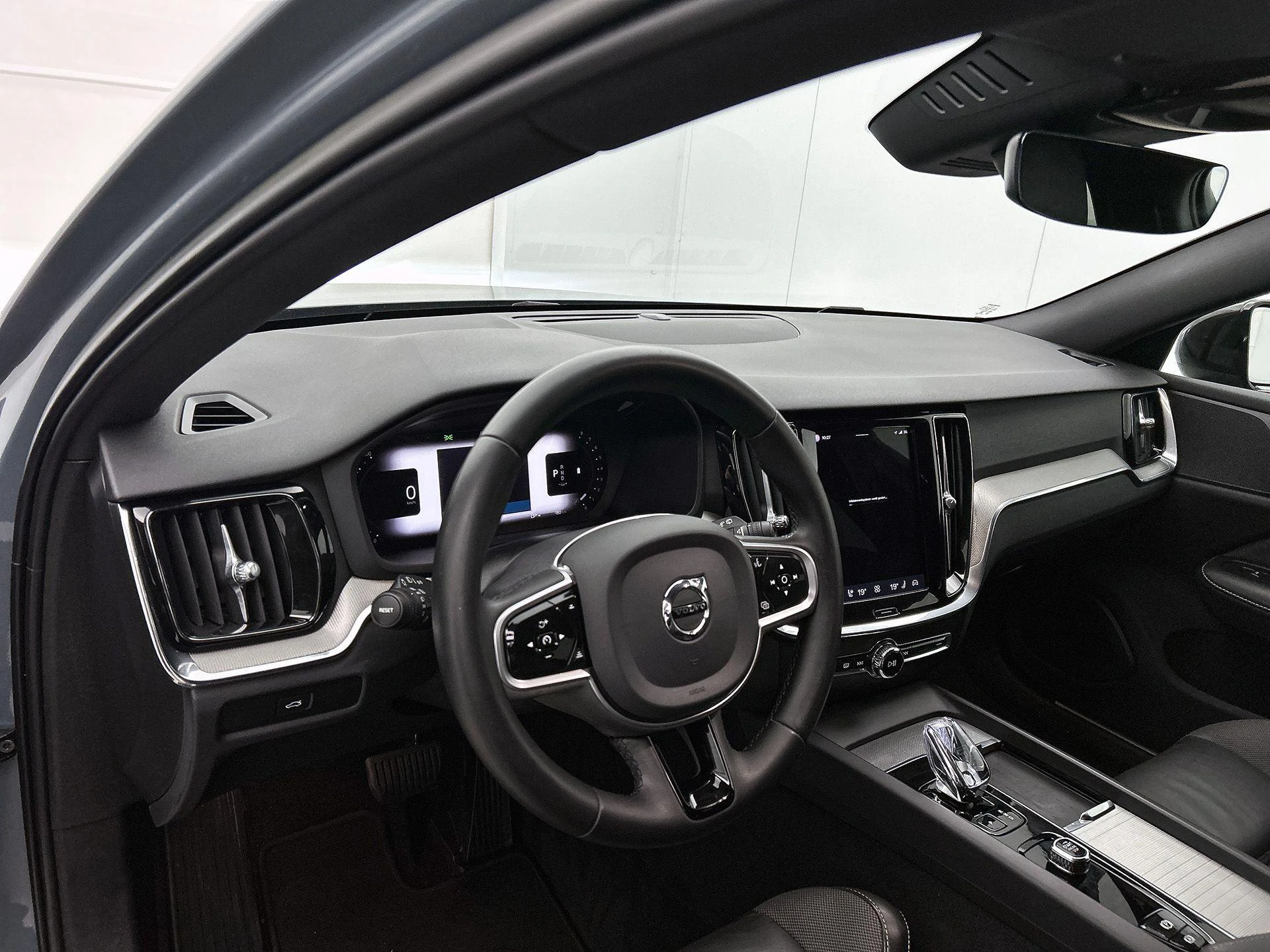 Volvo-V60-image-17