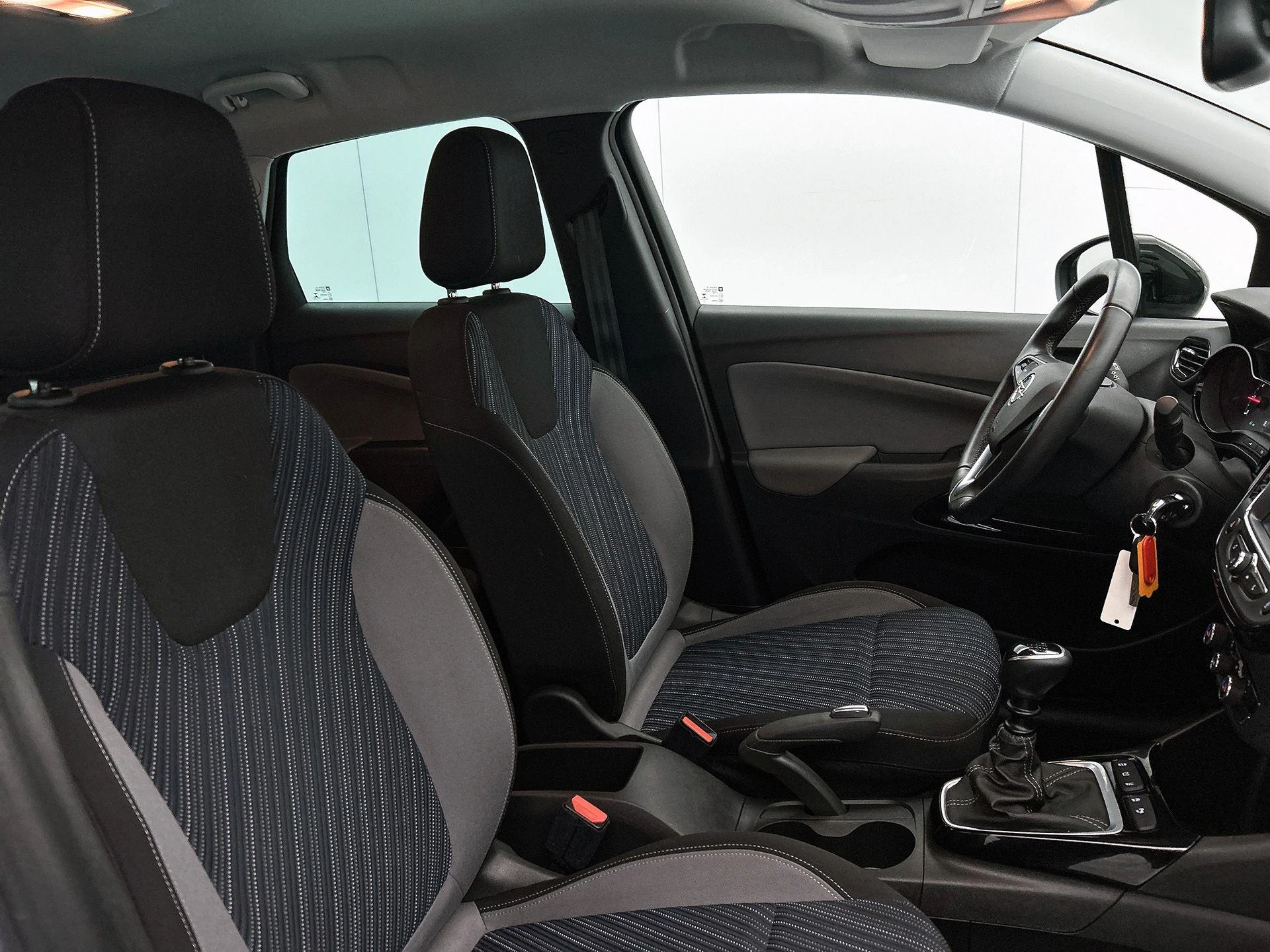 Opel-Crossland X-image-30