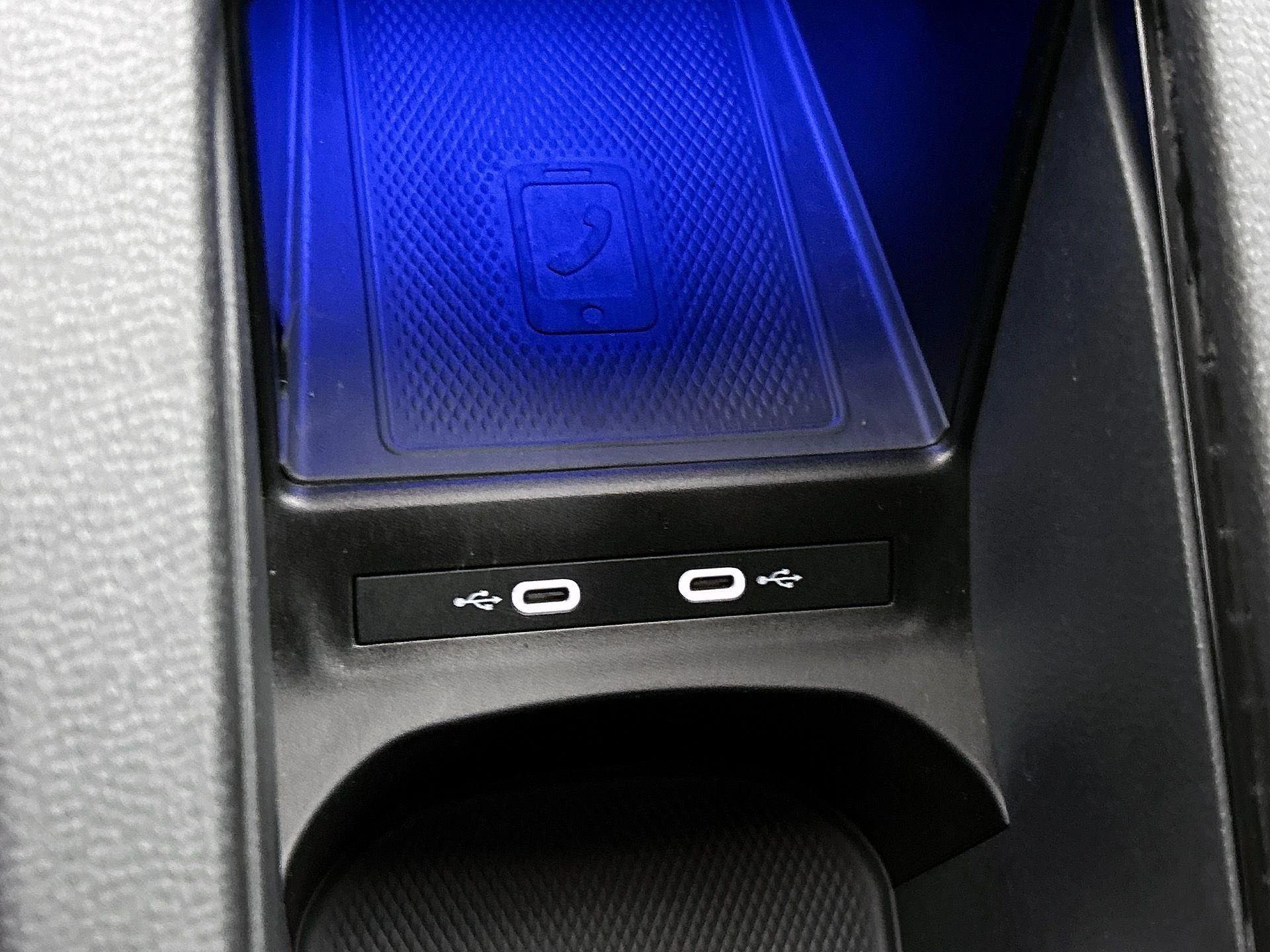 Volkswagen-ID.4-image-33
