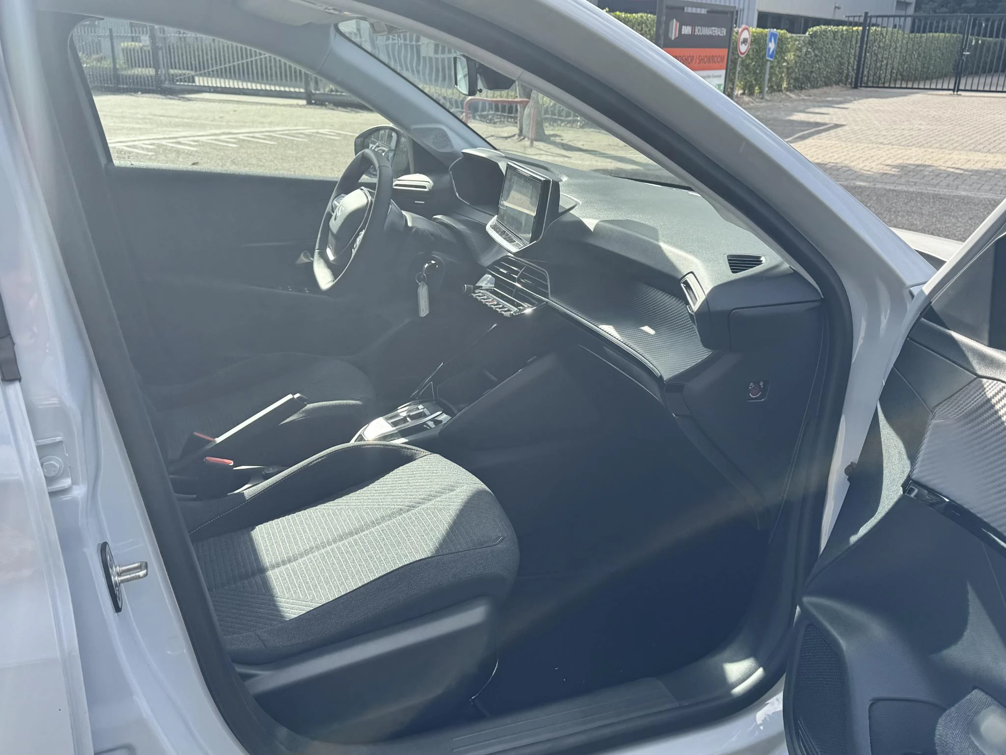 Peugeot-208-image-22