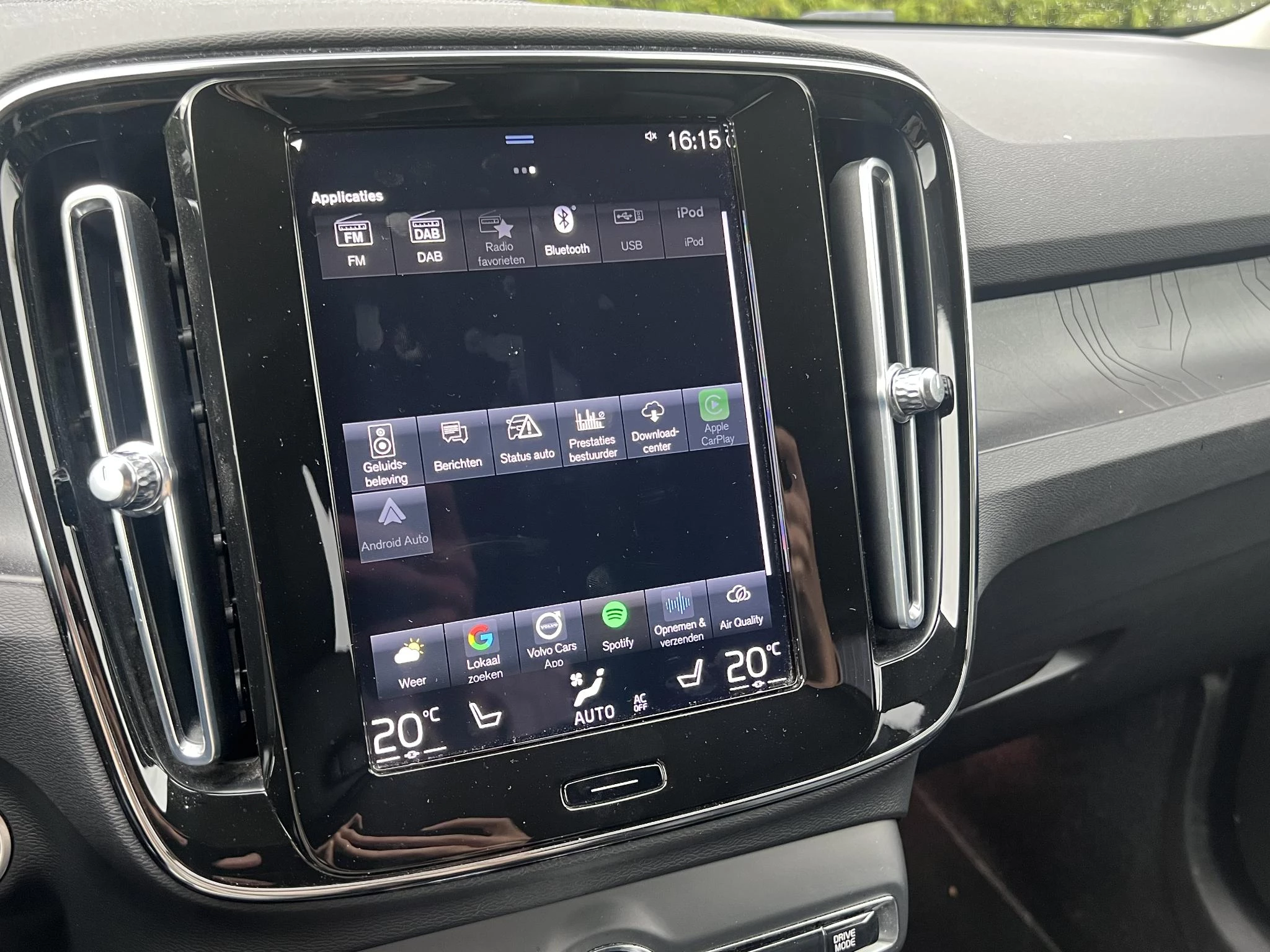 Volvo XC40 T4 Plug-in Hybrid Plus Bright Aut.