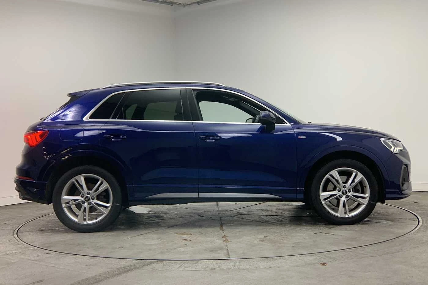 Audi-Q3-image-3