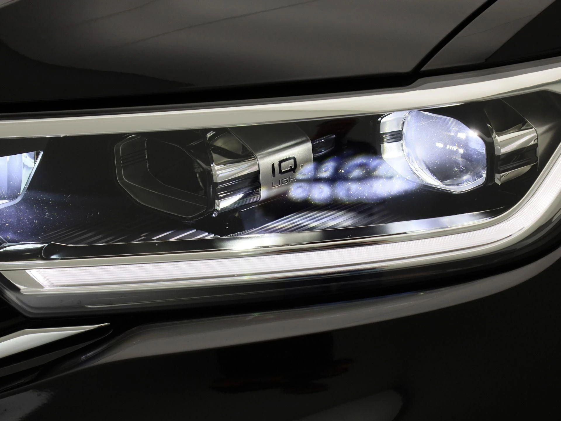Volkswagen-T-Roc-image-14