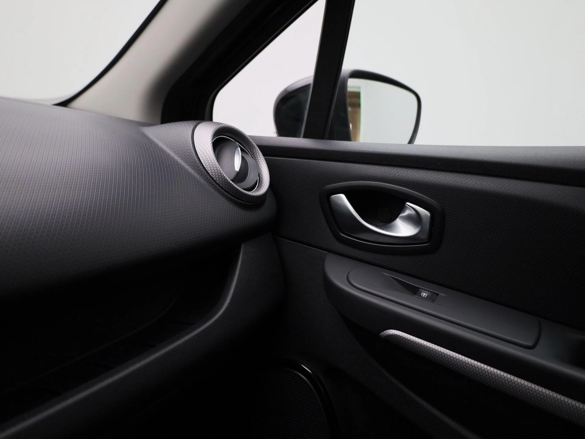 Renault-Clio-image-26