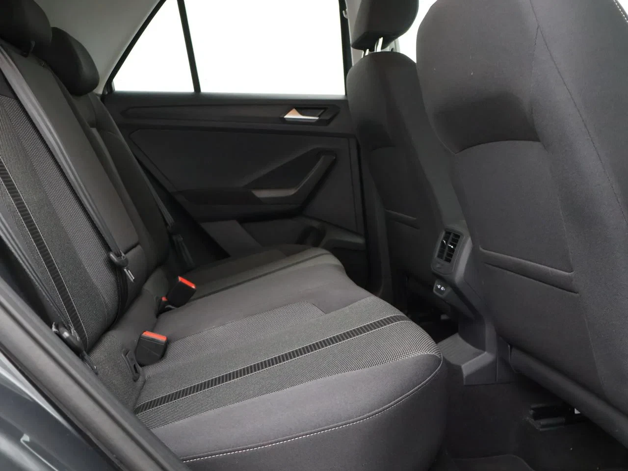 Volkswagen T-Roc T-Roc Life Business 1.0TSI 110PK *VIRTUAL COCKPIT*CAMERA*ACC*PDC*APP-CONNECT*ZETELVERWARMING*AIRCO*...*