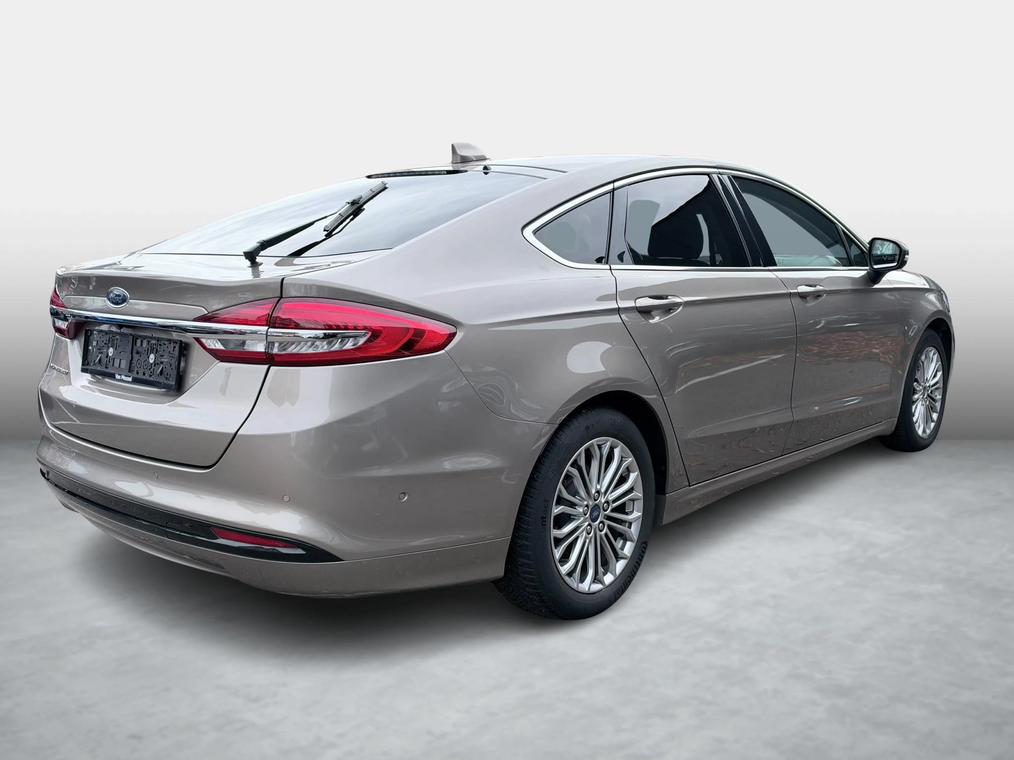 Ford-Mondeo-image-2