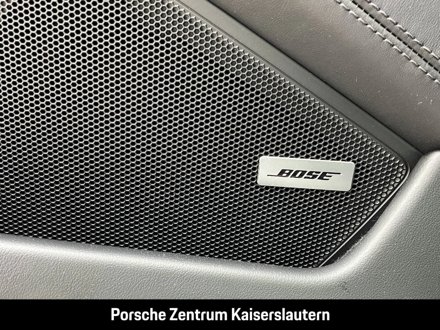 Porsche-911-image-40