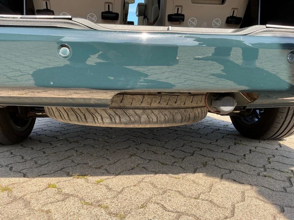 Mercedes-Benz-V-Klasse 300-image-19