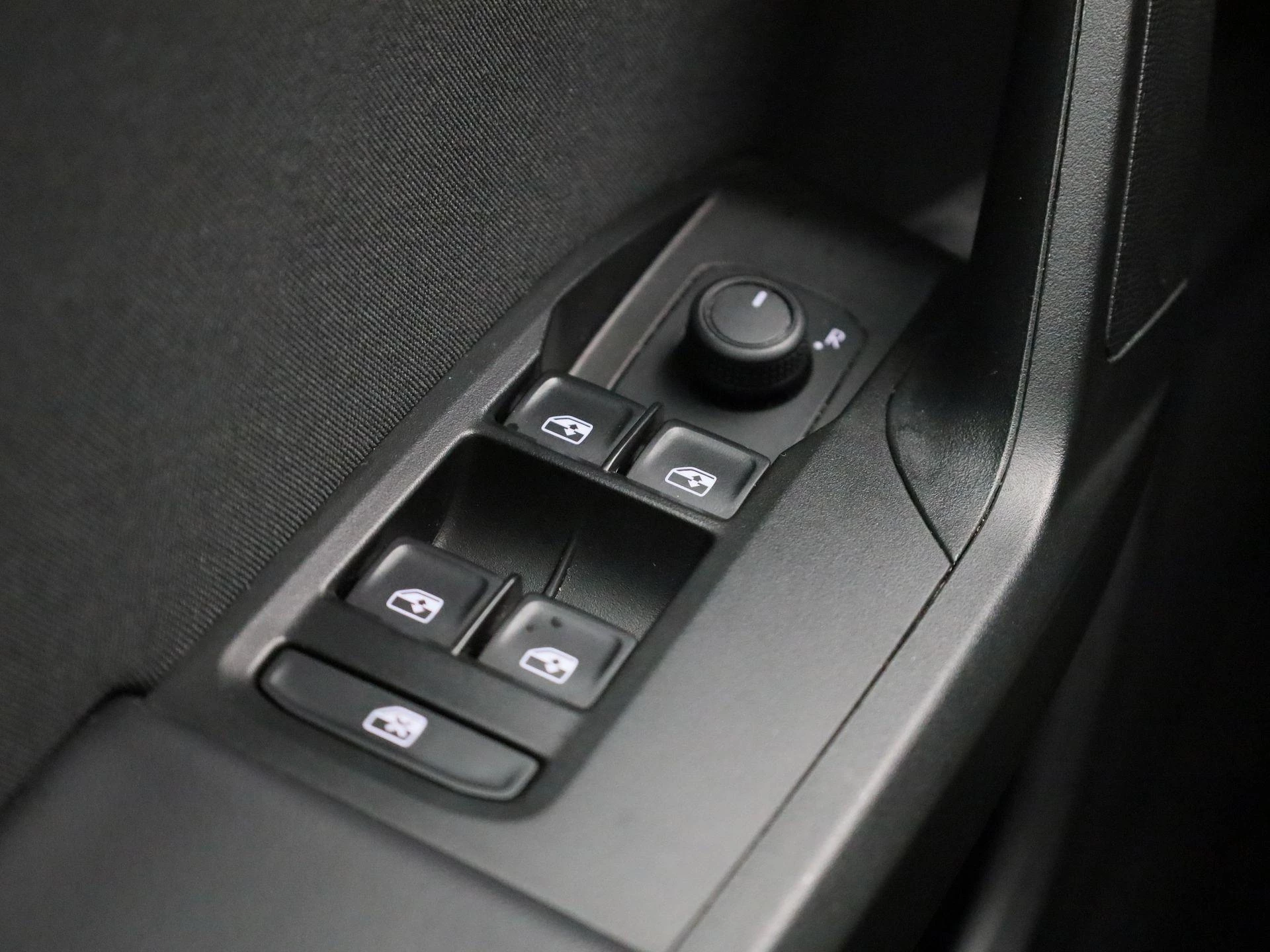 SEAT-Leon-image-25
