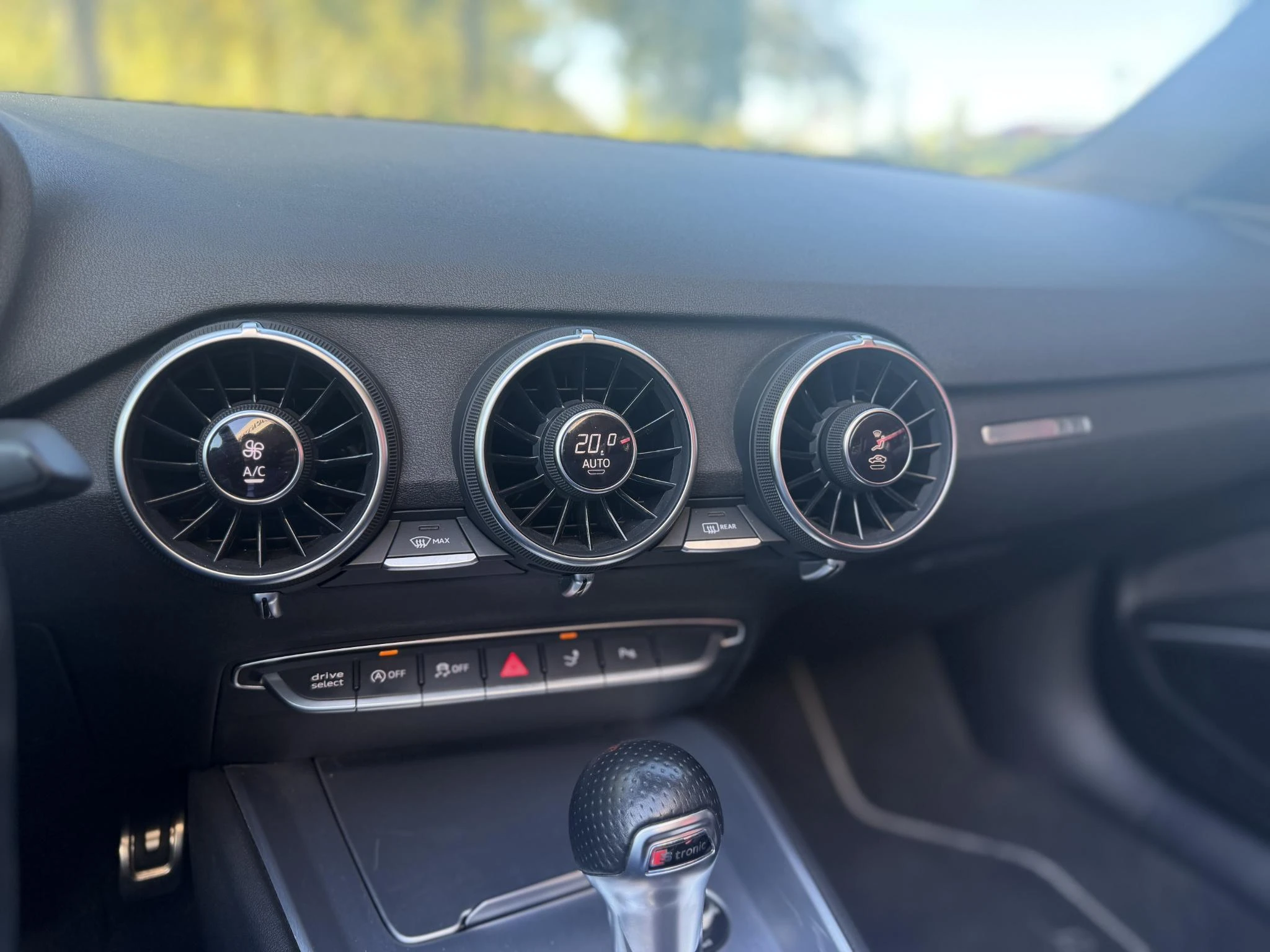 Audi-TT-image-9