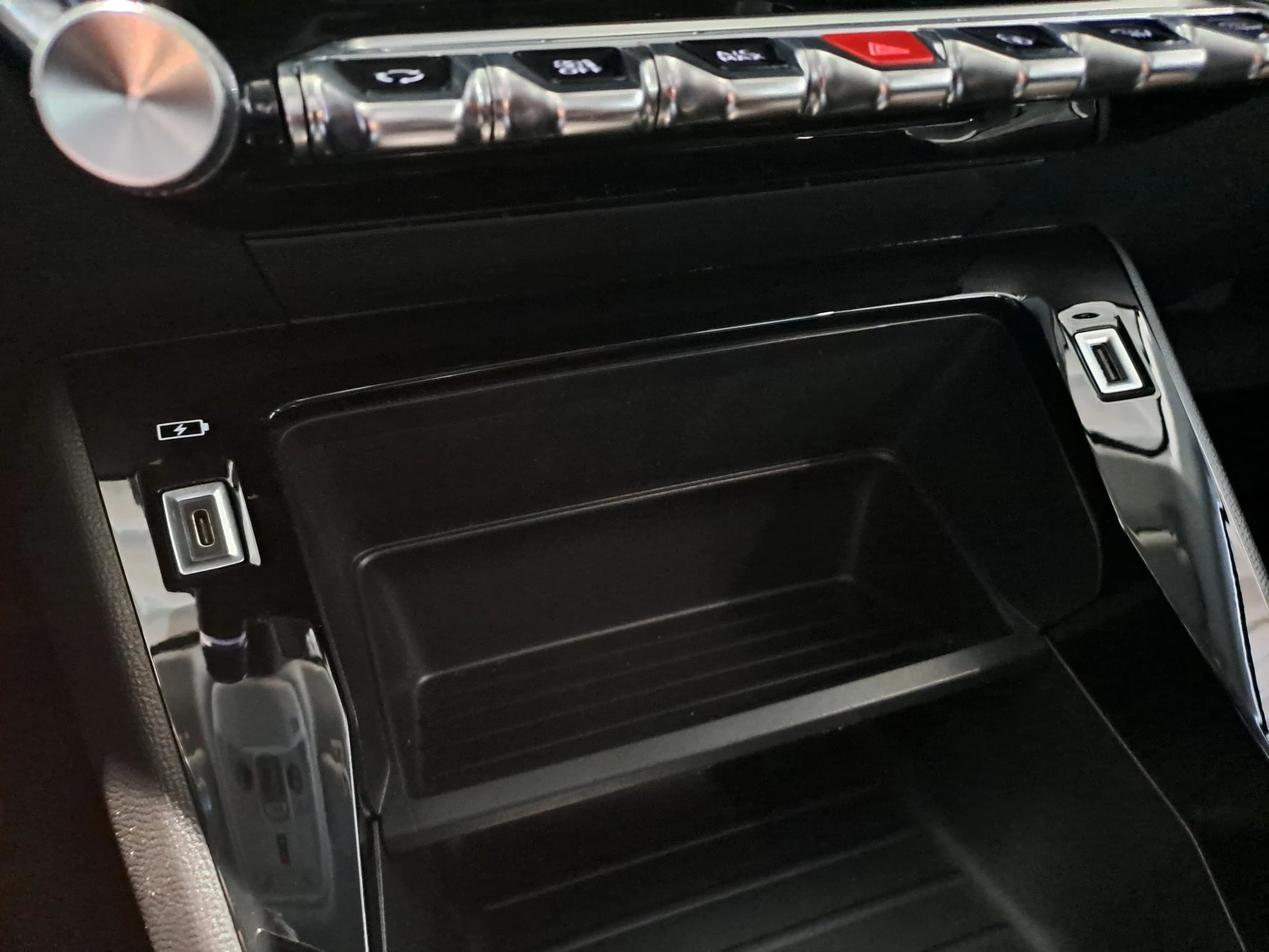 Peugeot-208-image-21