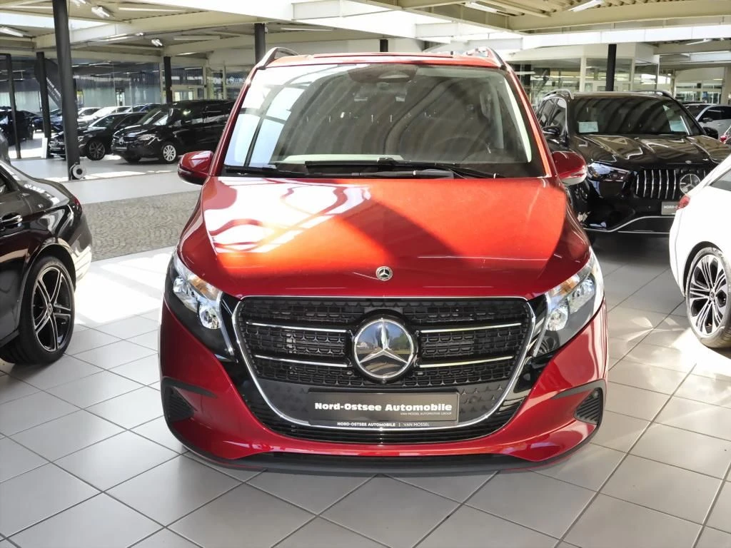 Mercedes-Benz-V-Klasse 220 d-image-3
