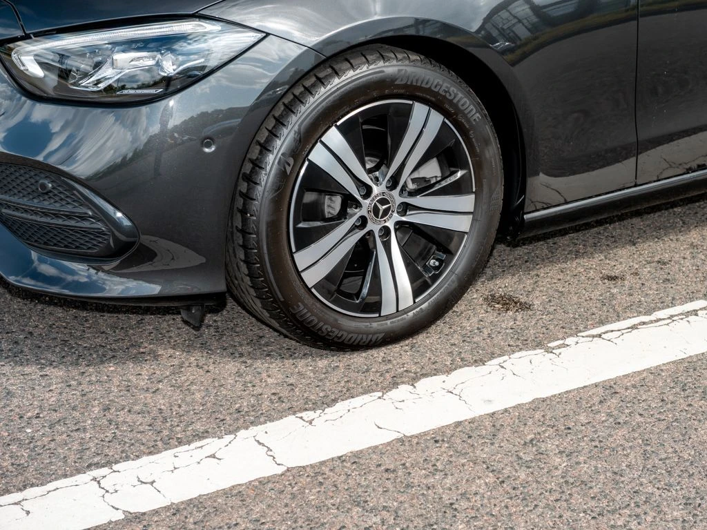 Mercedes-Benz-C-Klasse 200 d-image-6