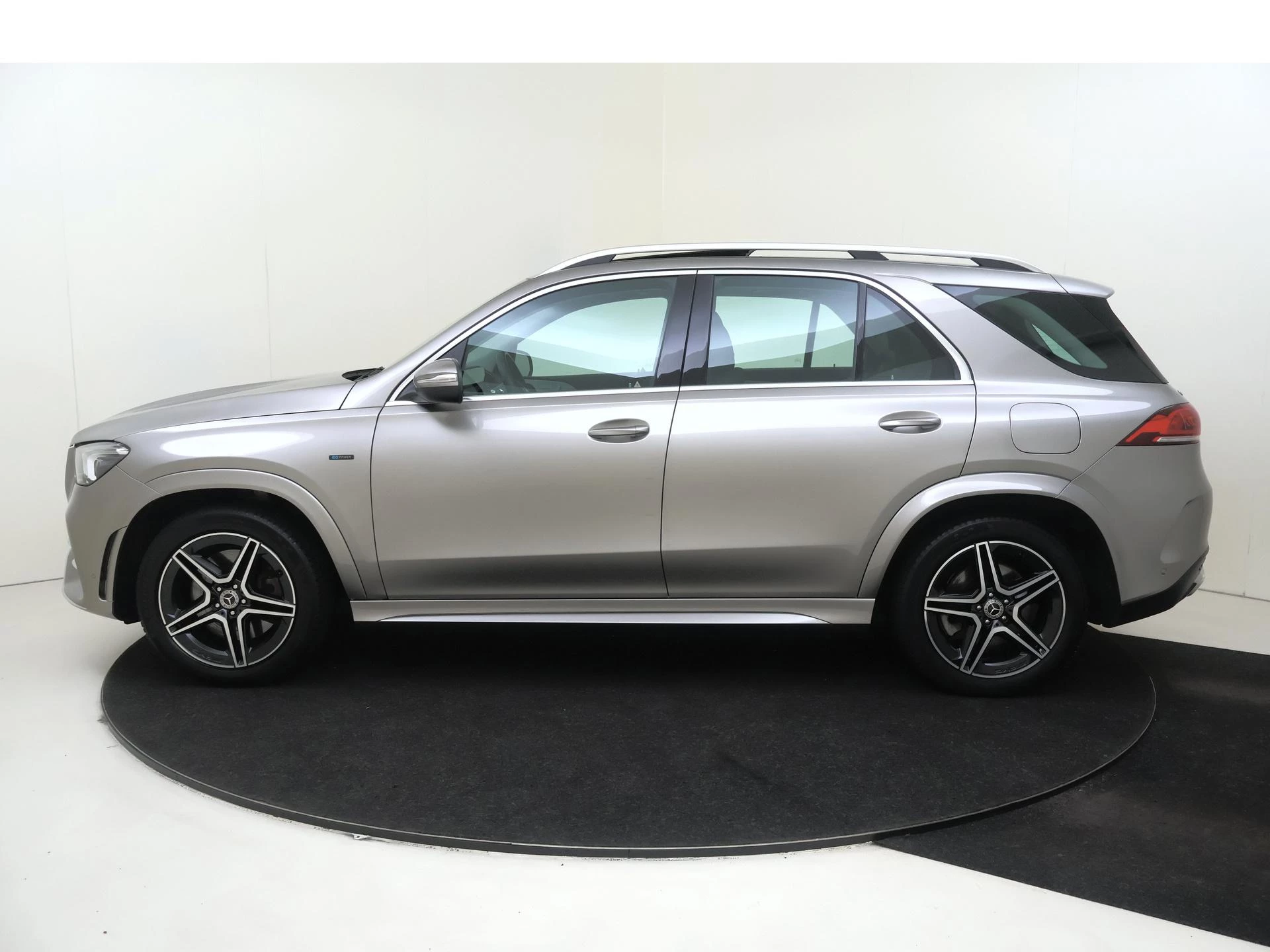 Mercedes-Benz-GLE-image-6