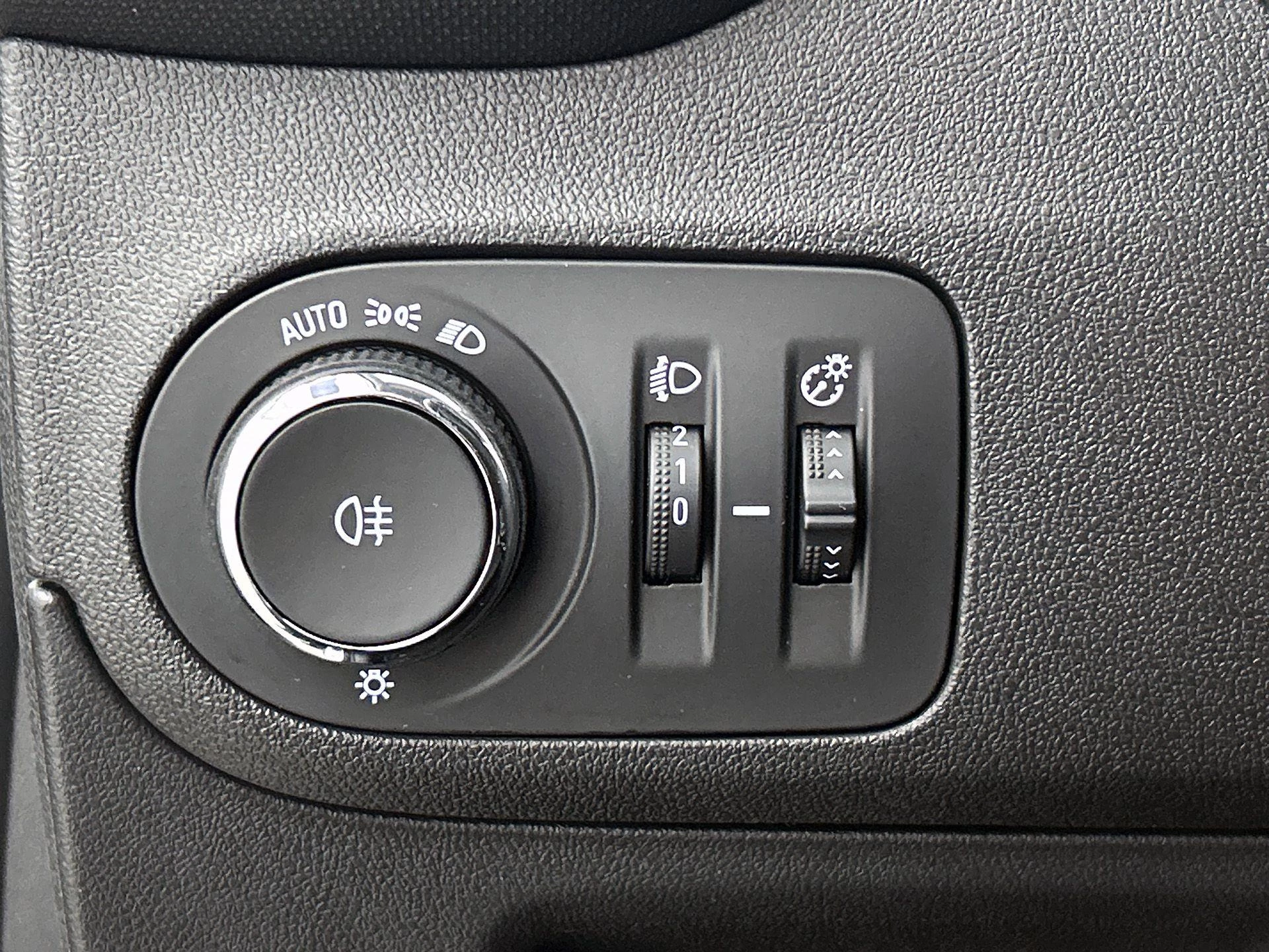 Opel-Crossland X-image-14