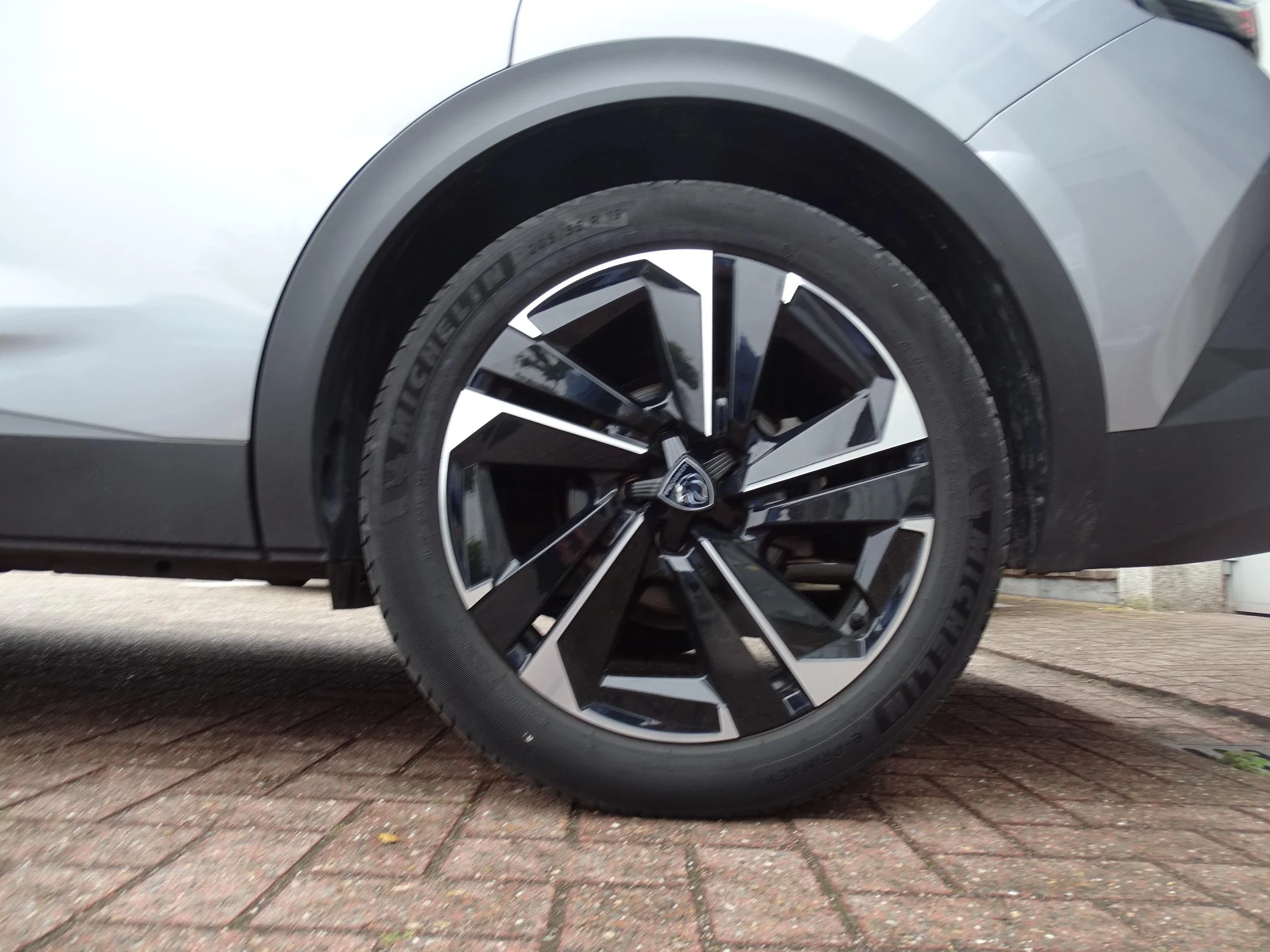 Peugeot-408-image-10