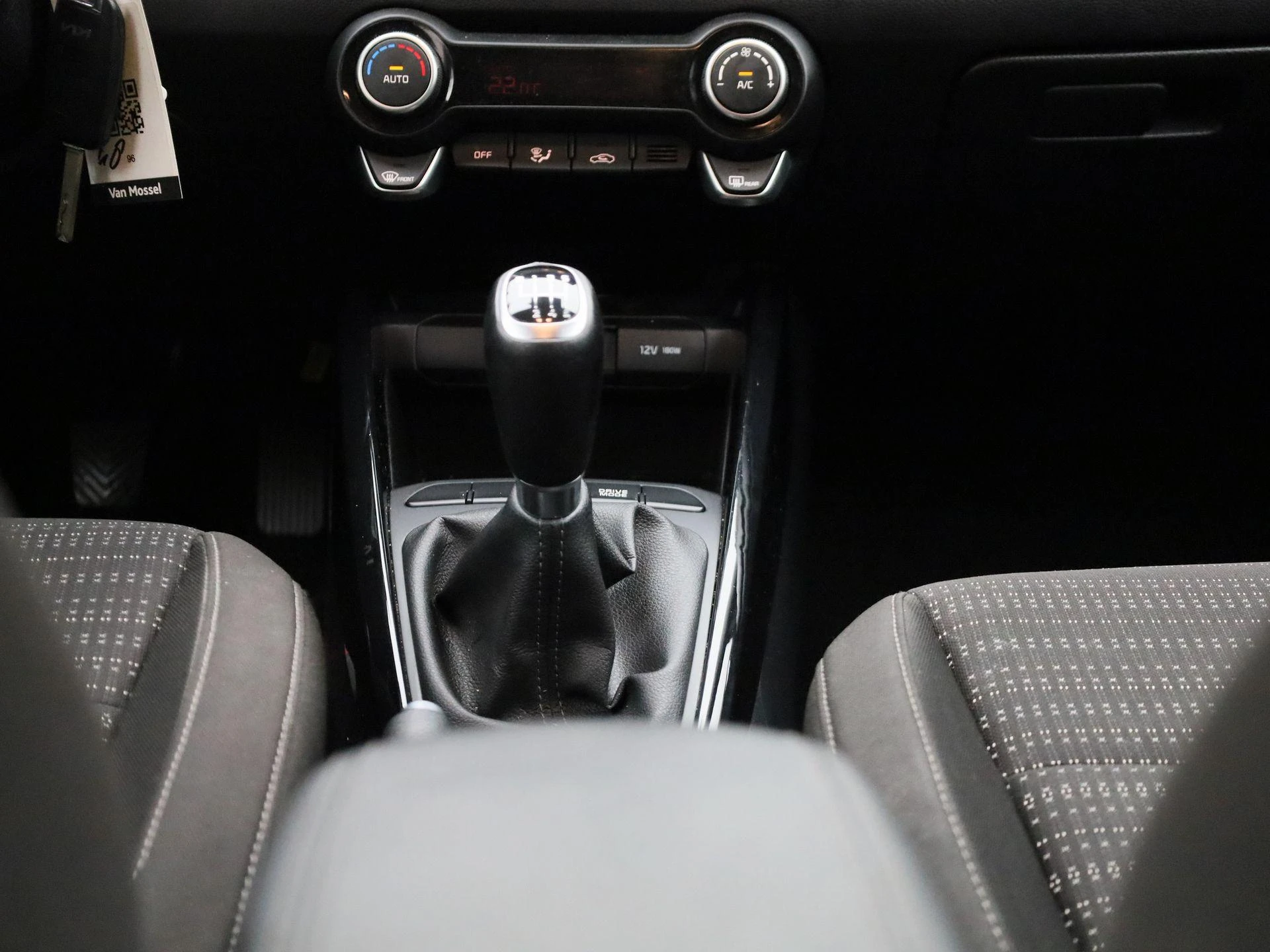 Kia-Stonic-image-9