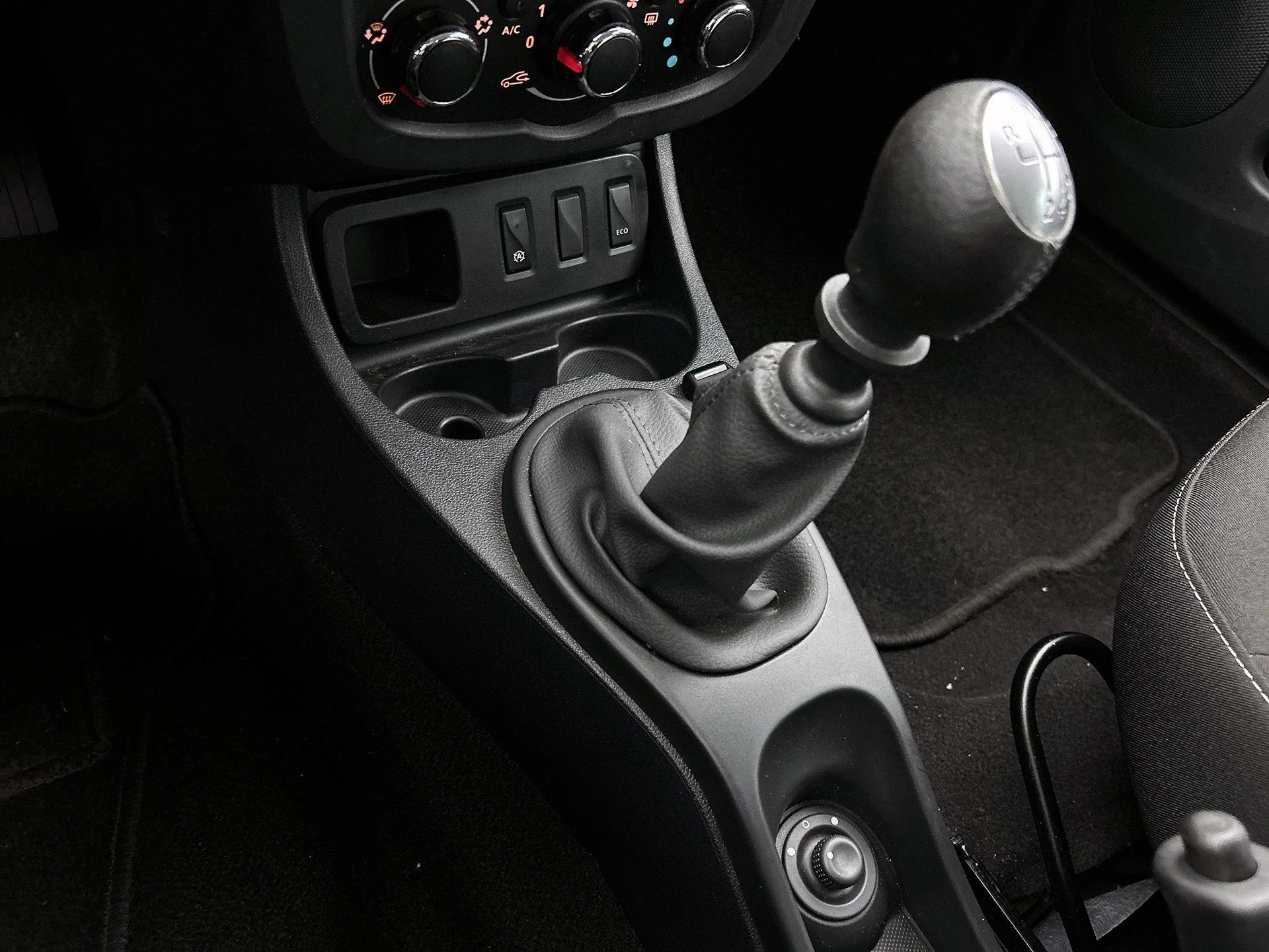 Dacia-Duster-image-14
