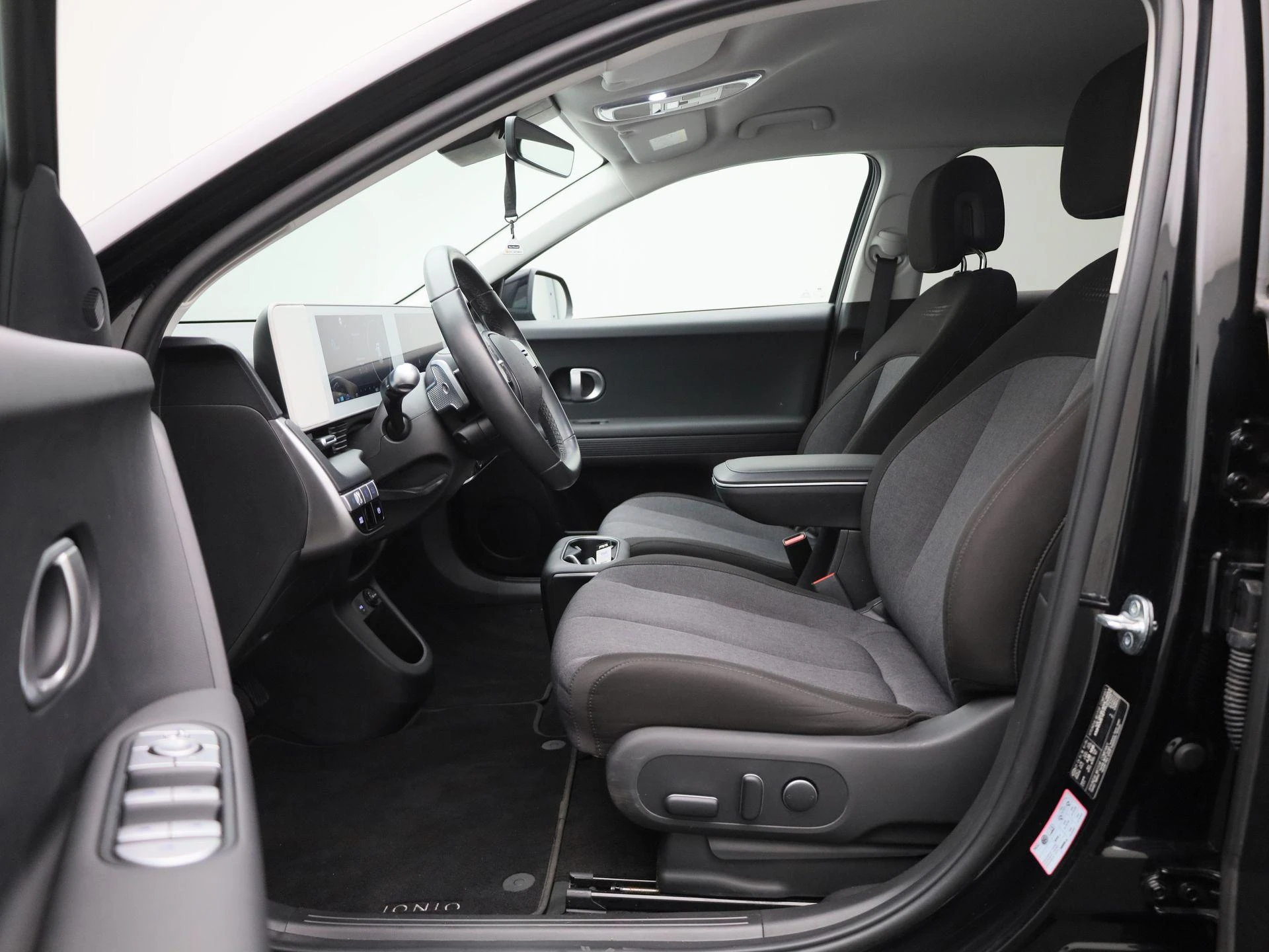 Hyundai-IONIQ 5-image-9
