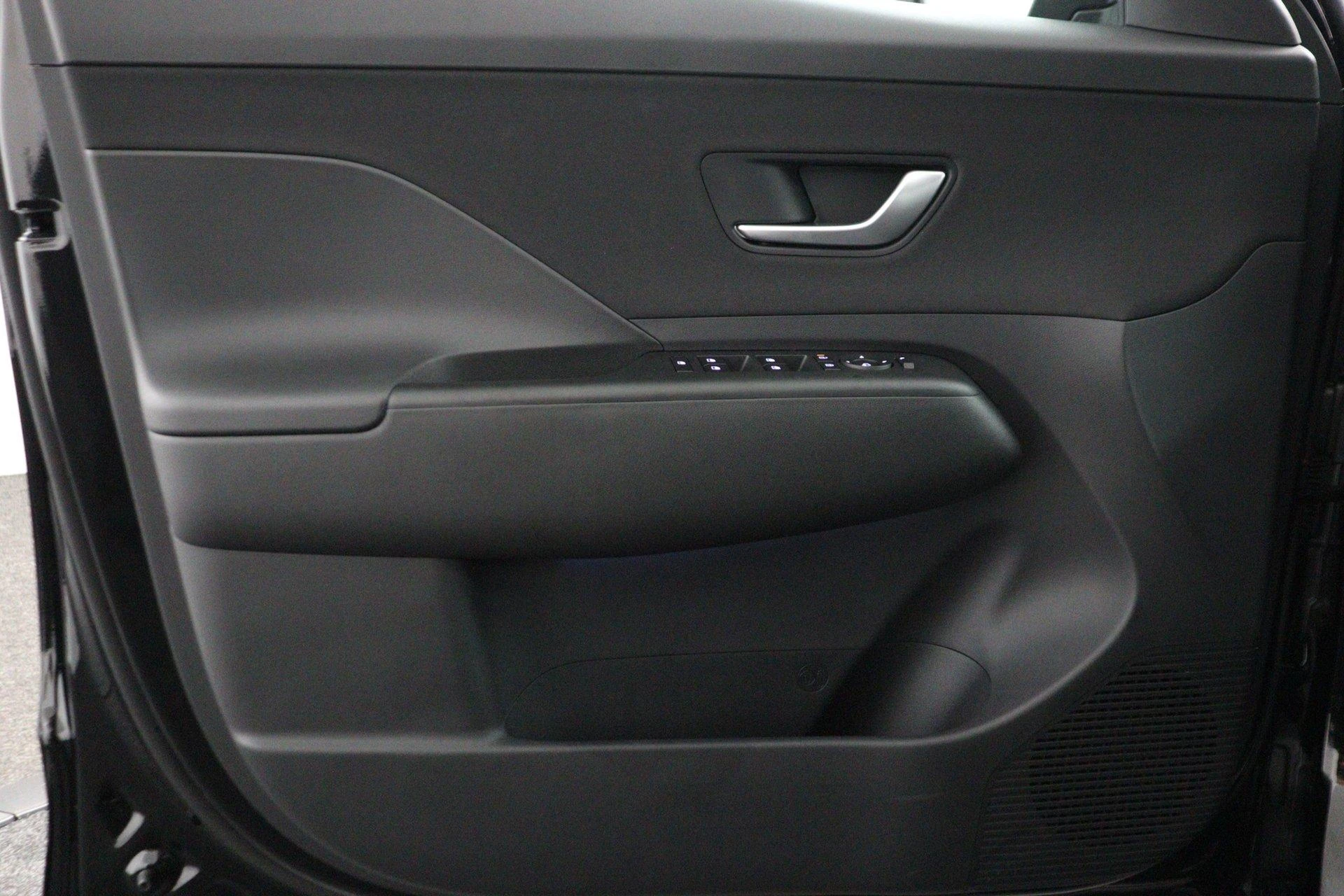 Hyundai-Kona-image-39