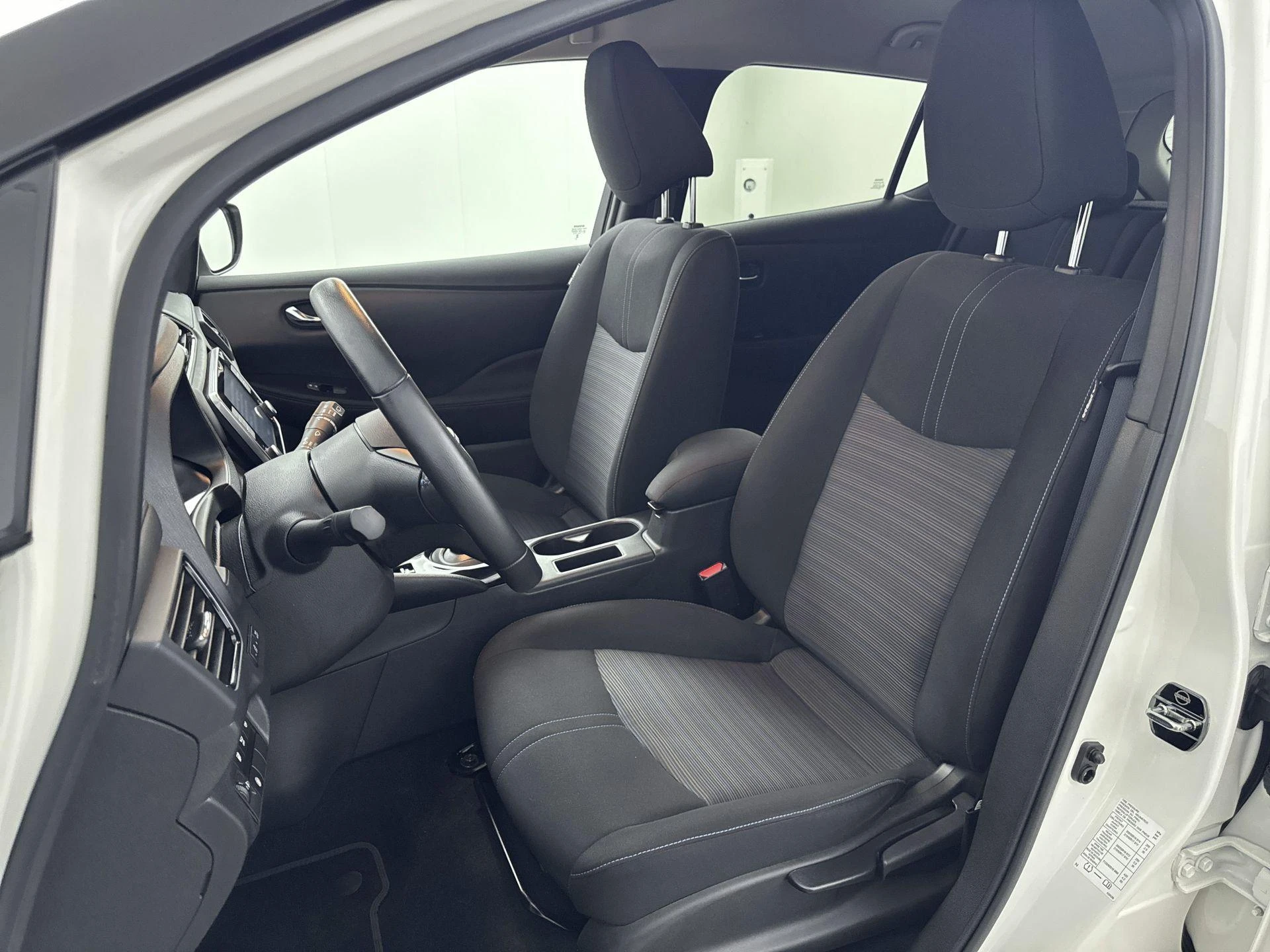 Nissan-Leaf-image-23