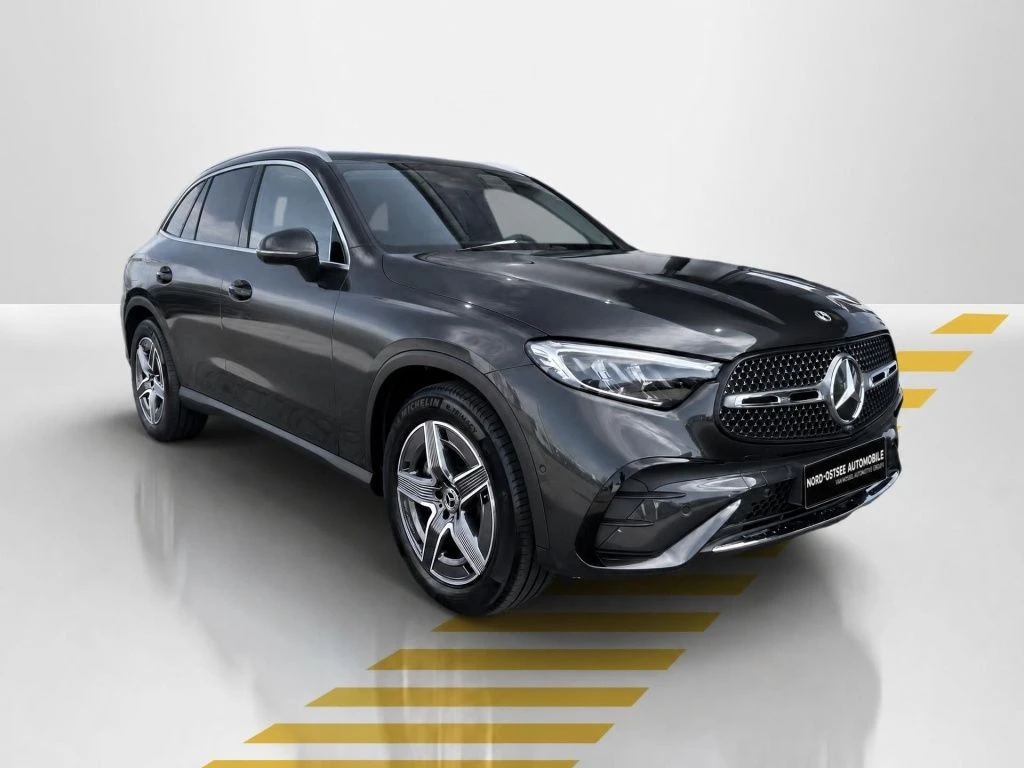 Mercedes-Benz-GLC 220 d-image-16