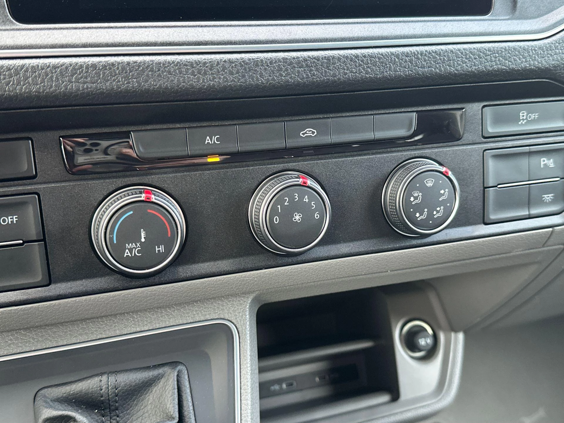 Volkswagen-Crafter-image-16