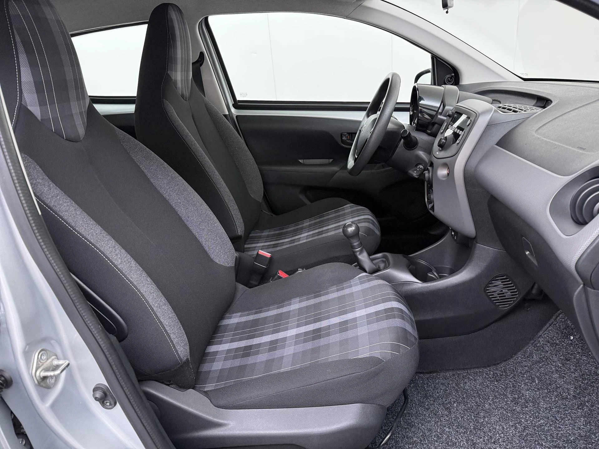 Peugeot-108-image-26