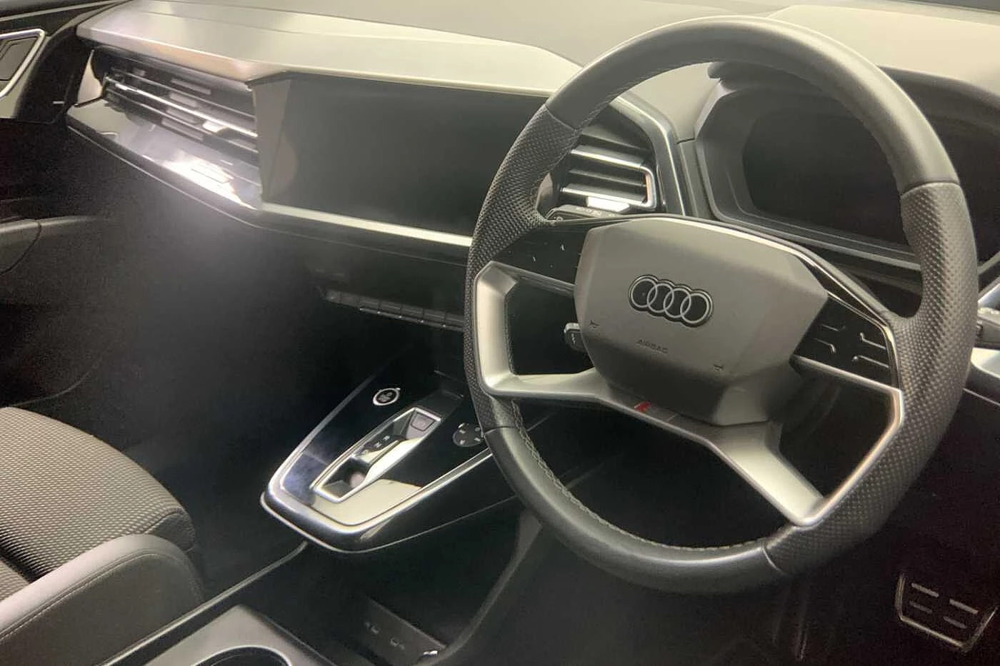 Audi-Q4 Sportback e-tron-image-5