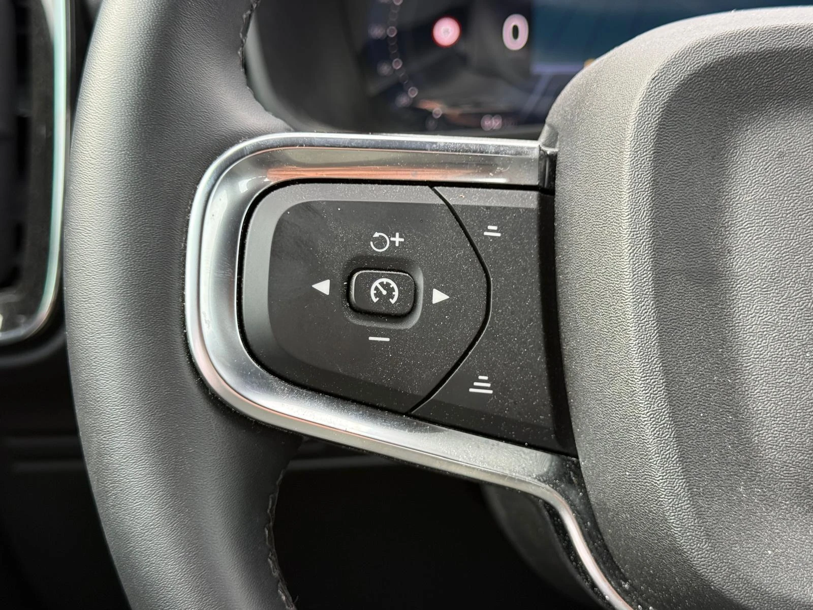 Volvo-XC40-image-18