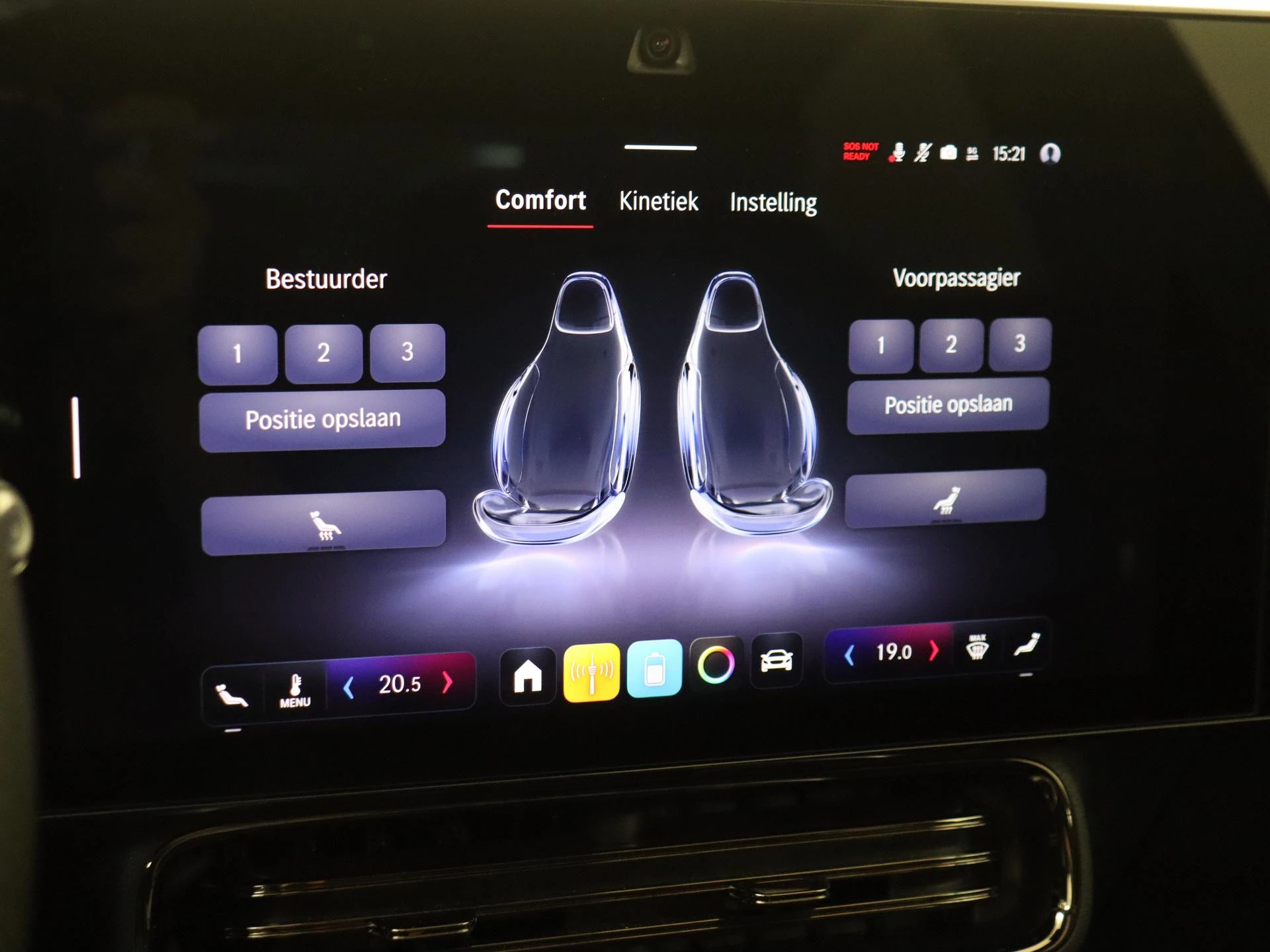 Mercedes-Benz-CLA-image-18