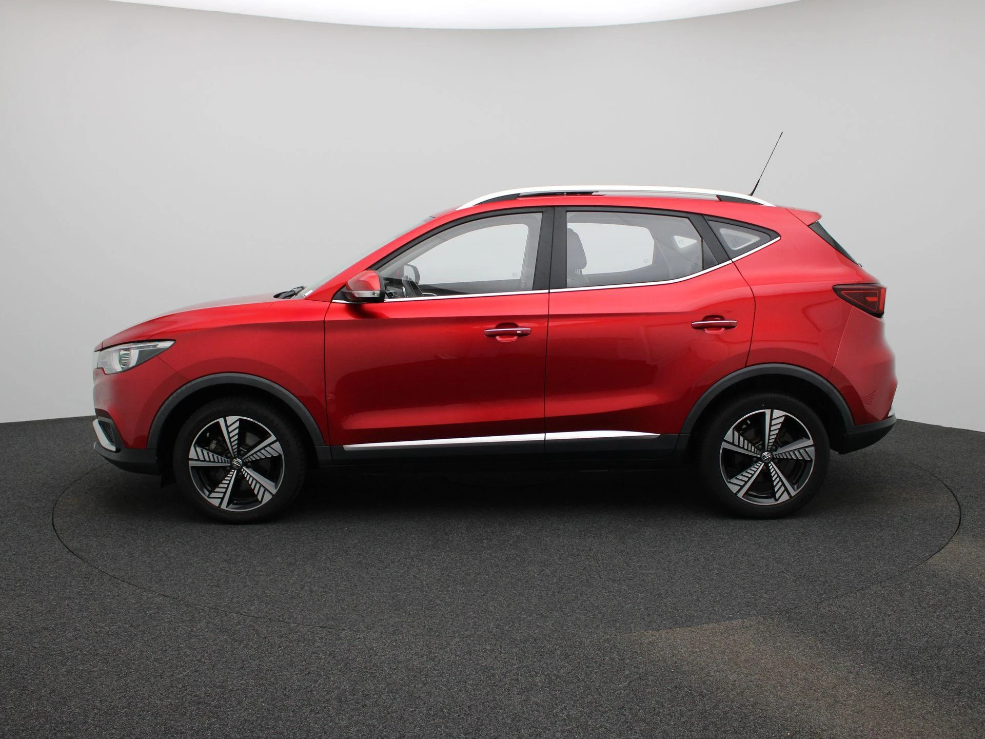 MG-ZS EV-image-4