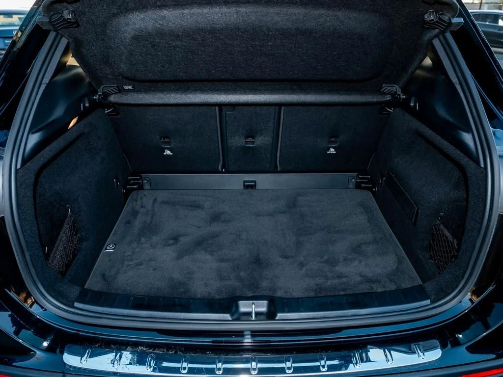Mercedes-Benz-GLA 200 d-image-15