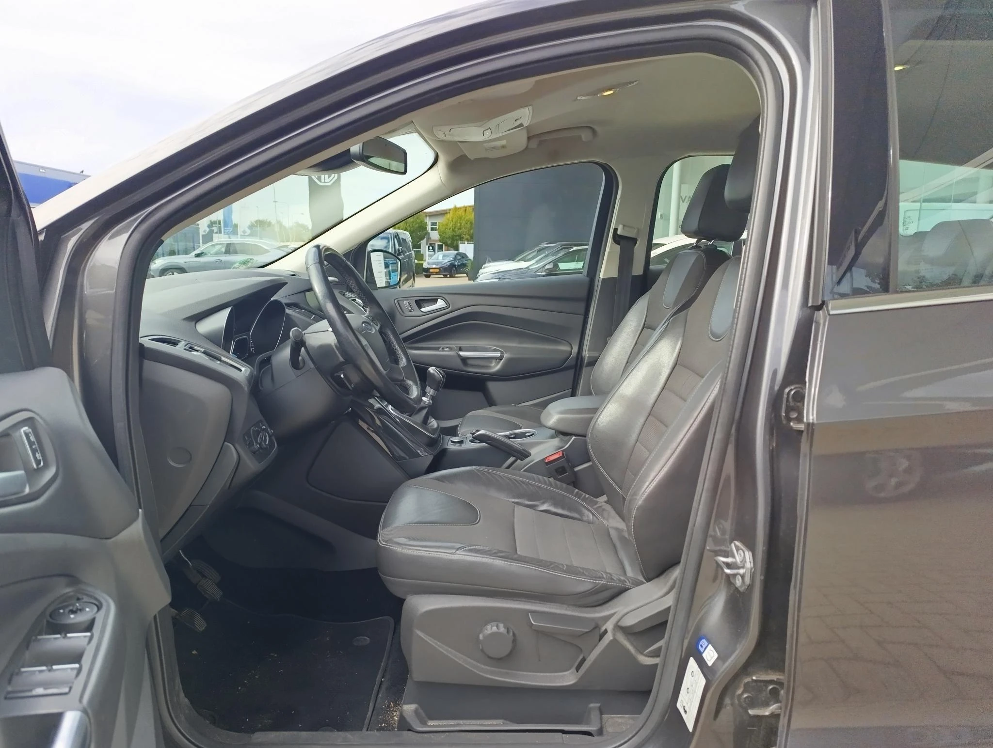 Ford-Kuga-image-14