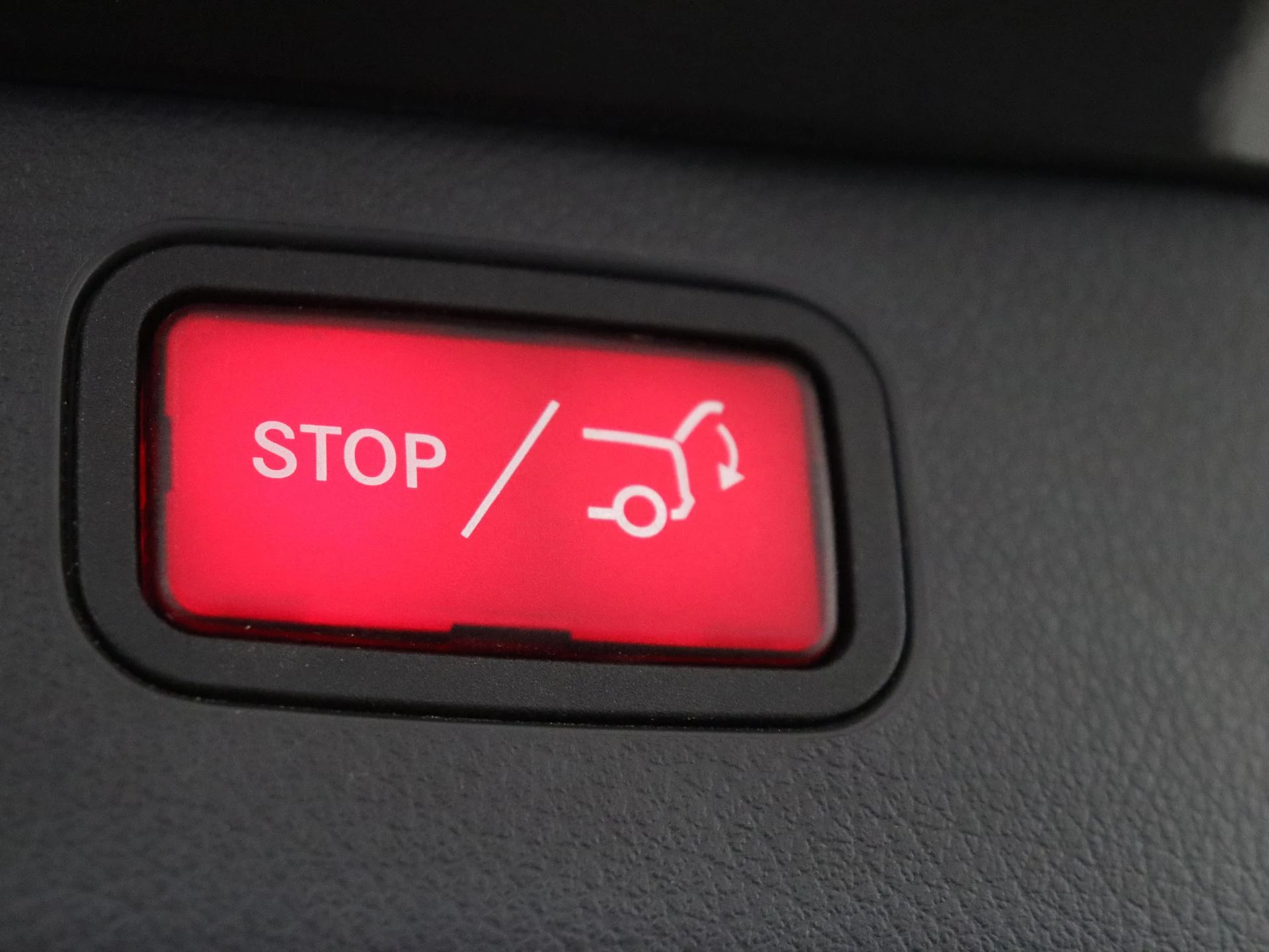 Mercedes-Benz-C-Klasse-image-29