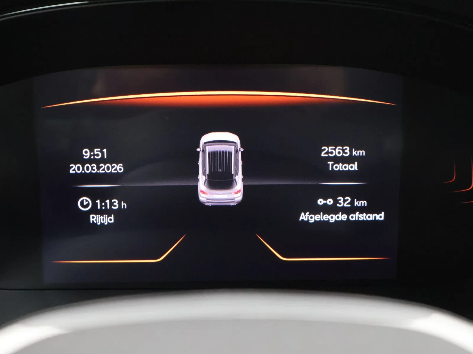 SEAT-Arona-image-18