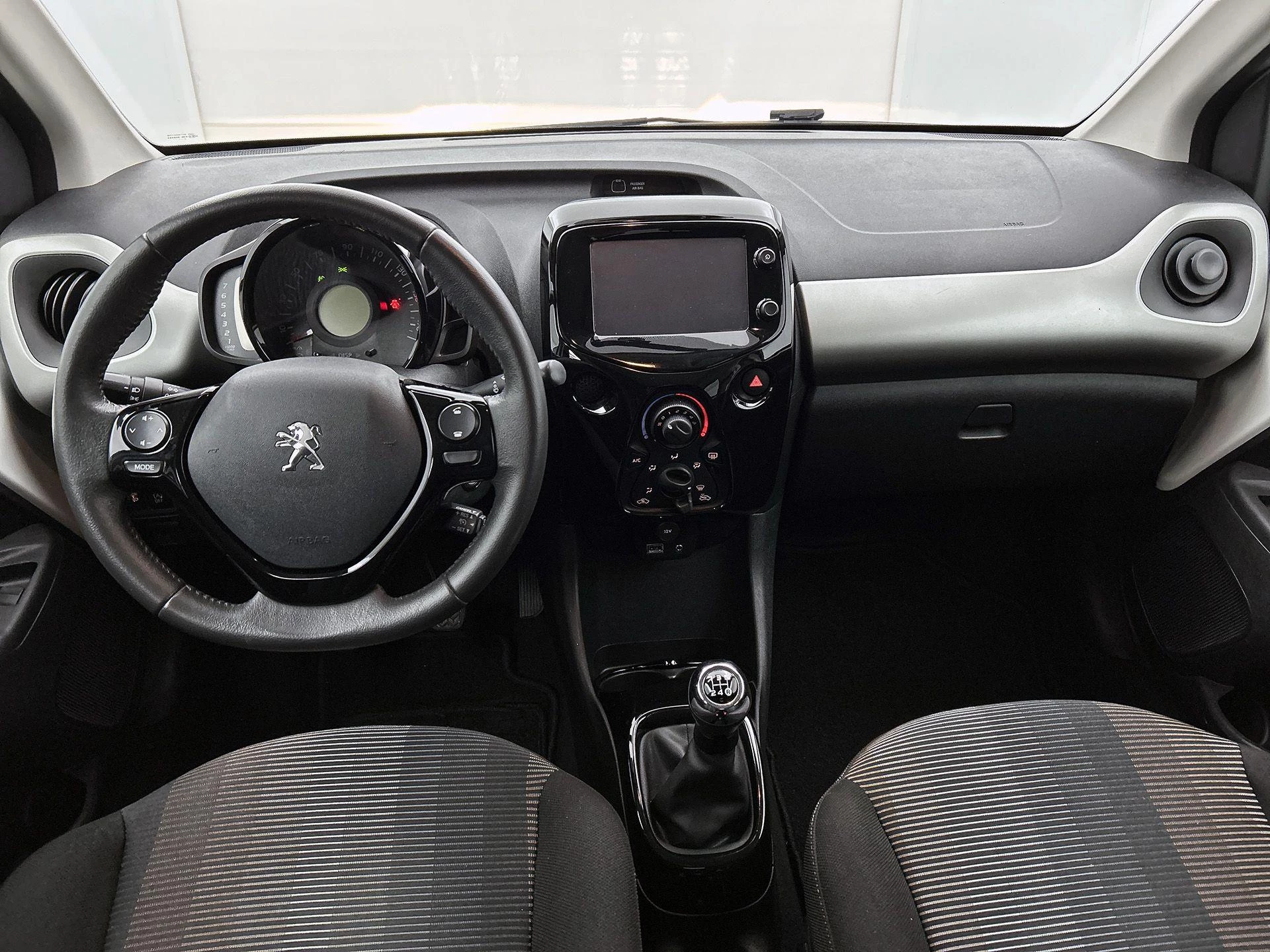 Peugeot-108-image-15