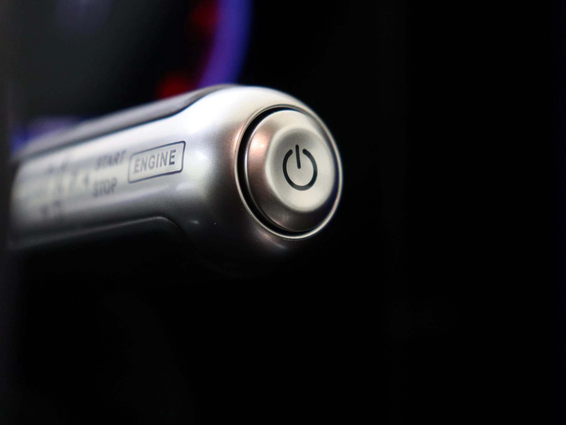 Mercedes-Benz-CLA-image-21