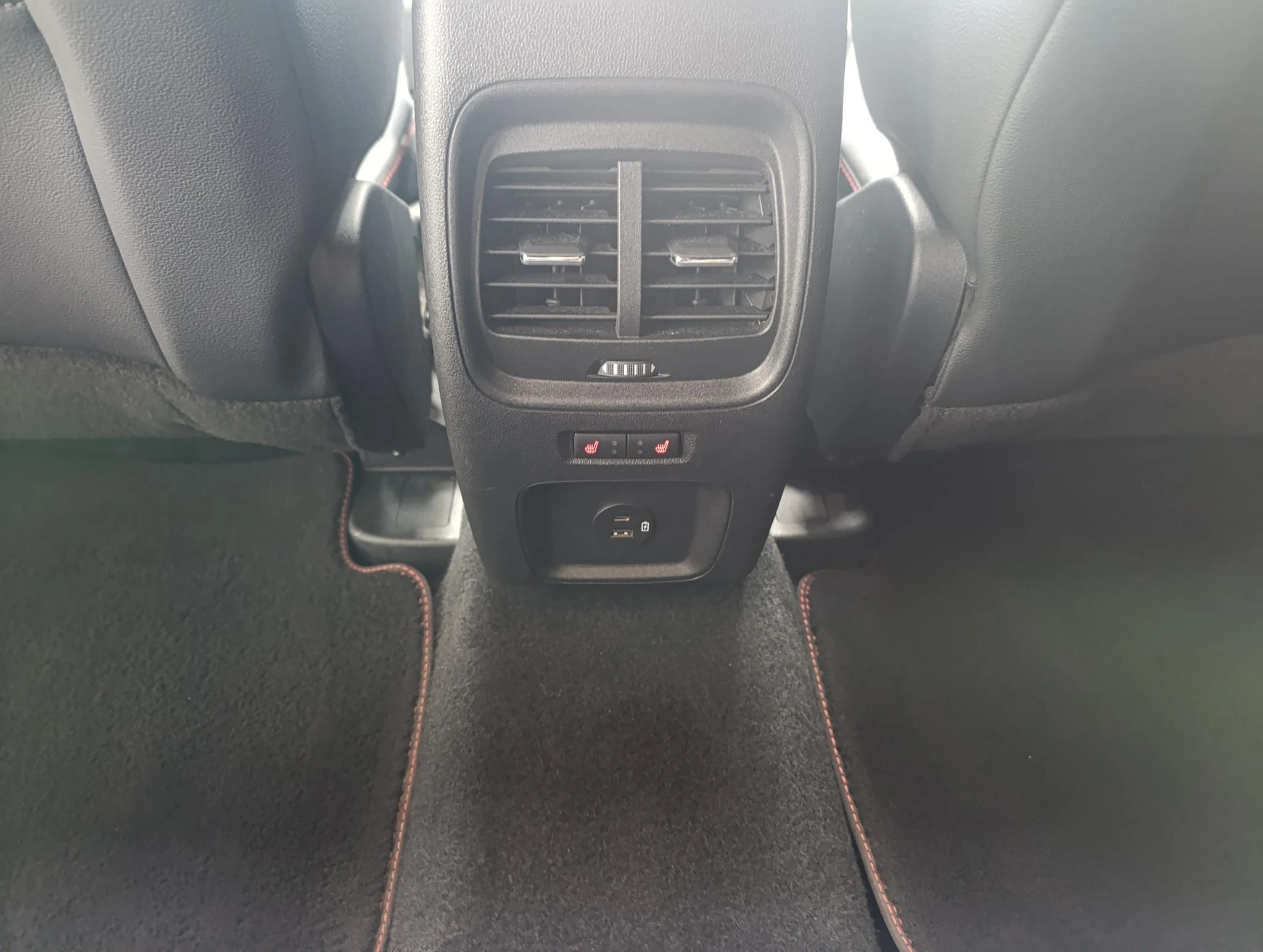 Ford-Kuga-image-16