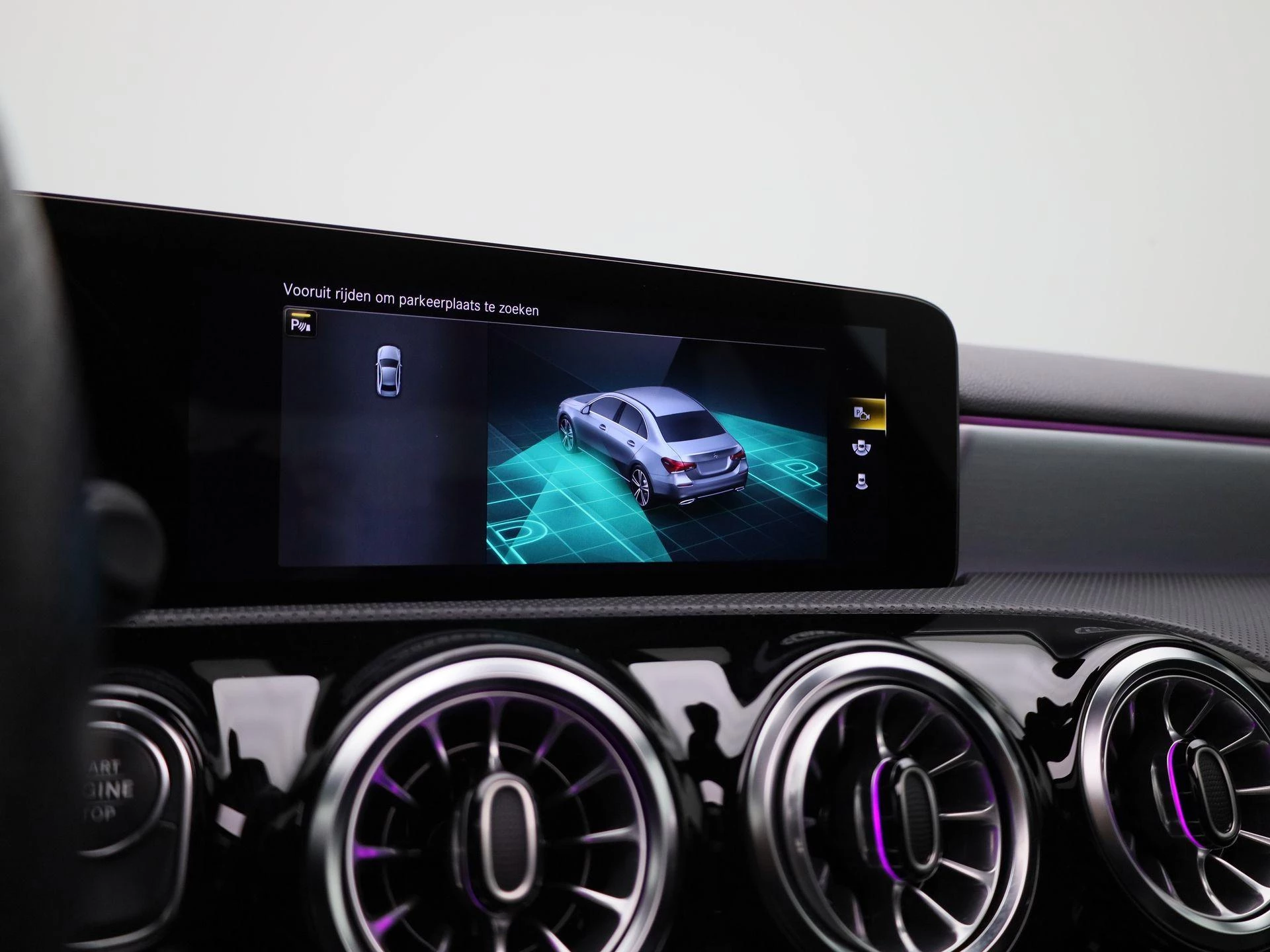 Mercedes-Benz-A-Klasse-image-28