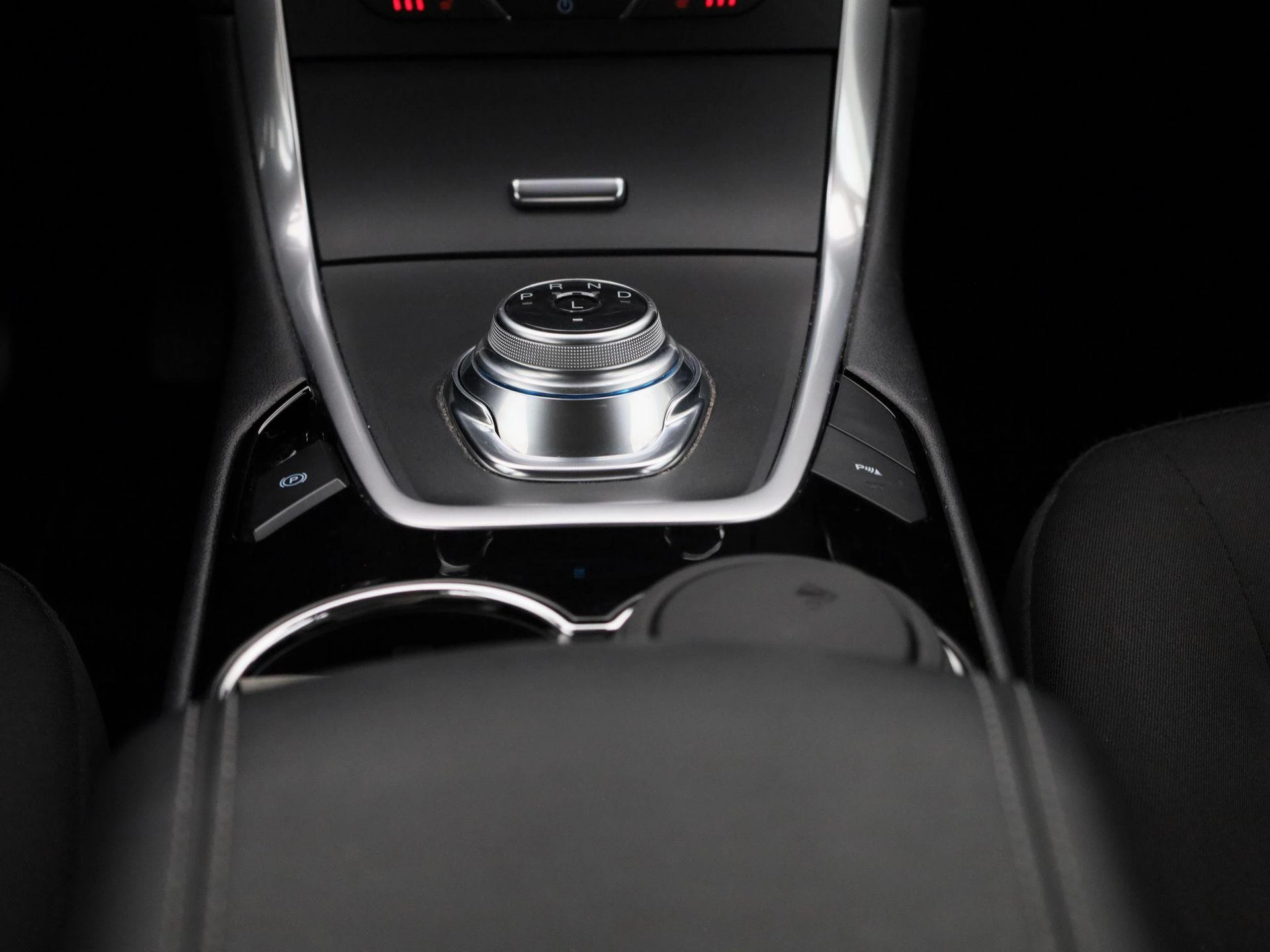 Ford-Galaxy-image-10