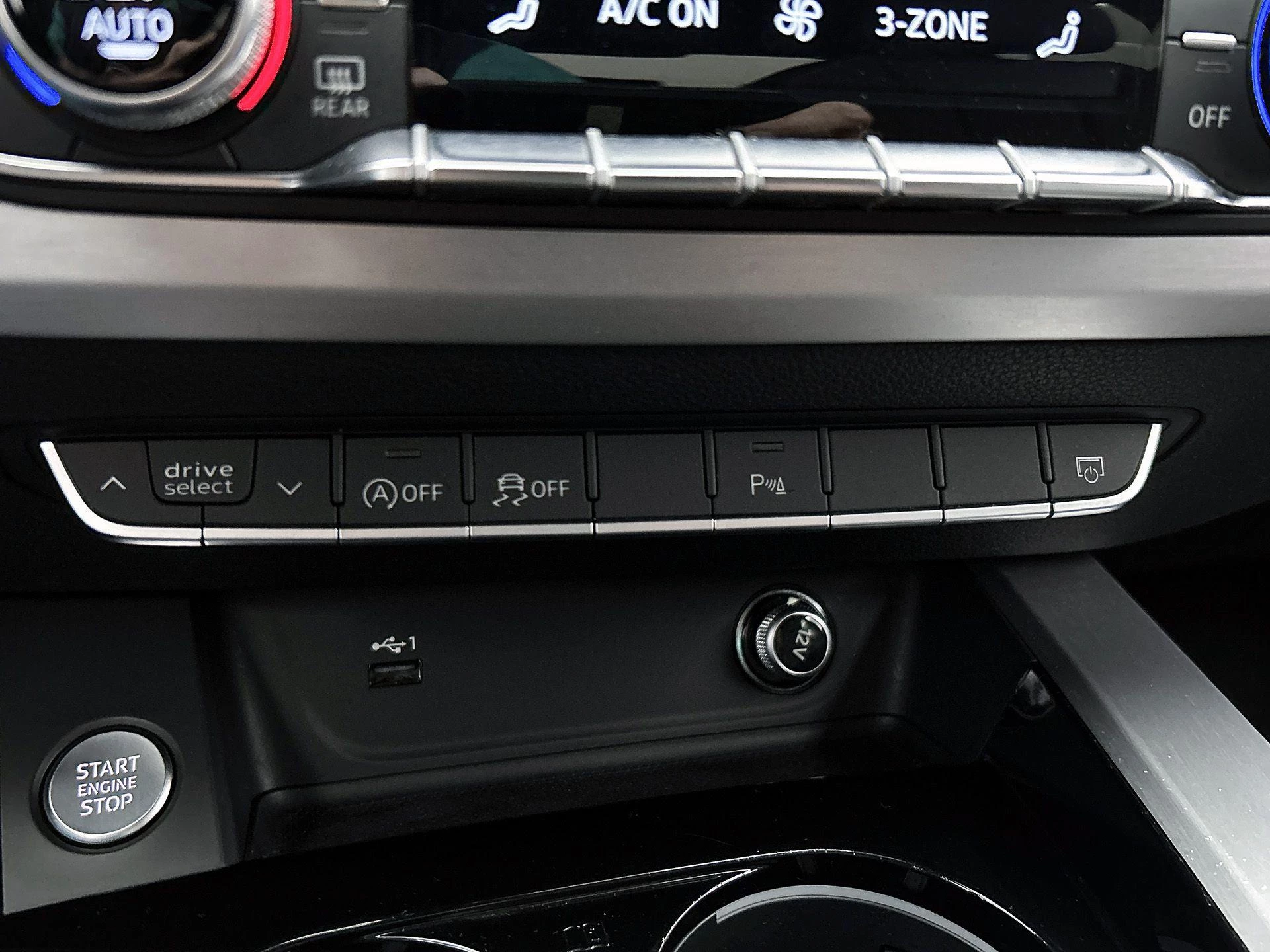 Audi A4 Limousine 40 TFSI quattro S edition