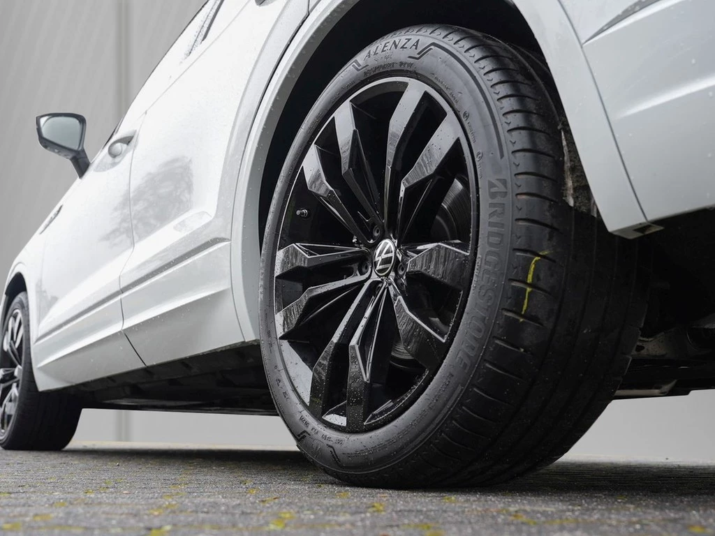 Volkswagen Touareg 3.0 TDI DSG 4Motion R-Line *AHK*IQ-Light*Luftfederung*360°-Kamera*Navi*App-Connect*ACC*Black