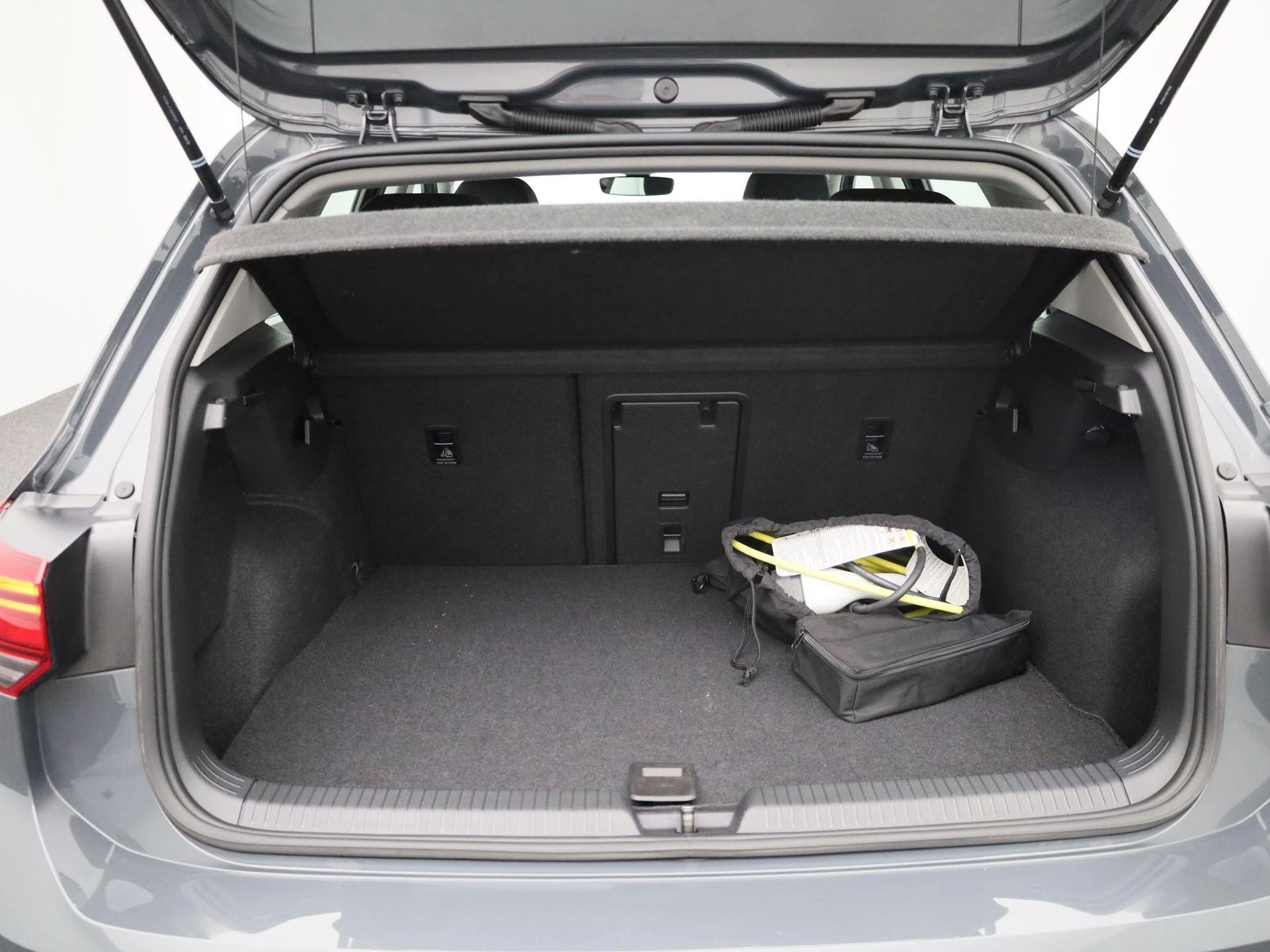 Volkswagen-Golf-image-11